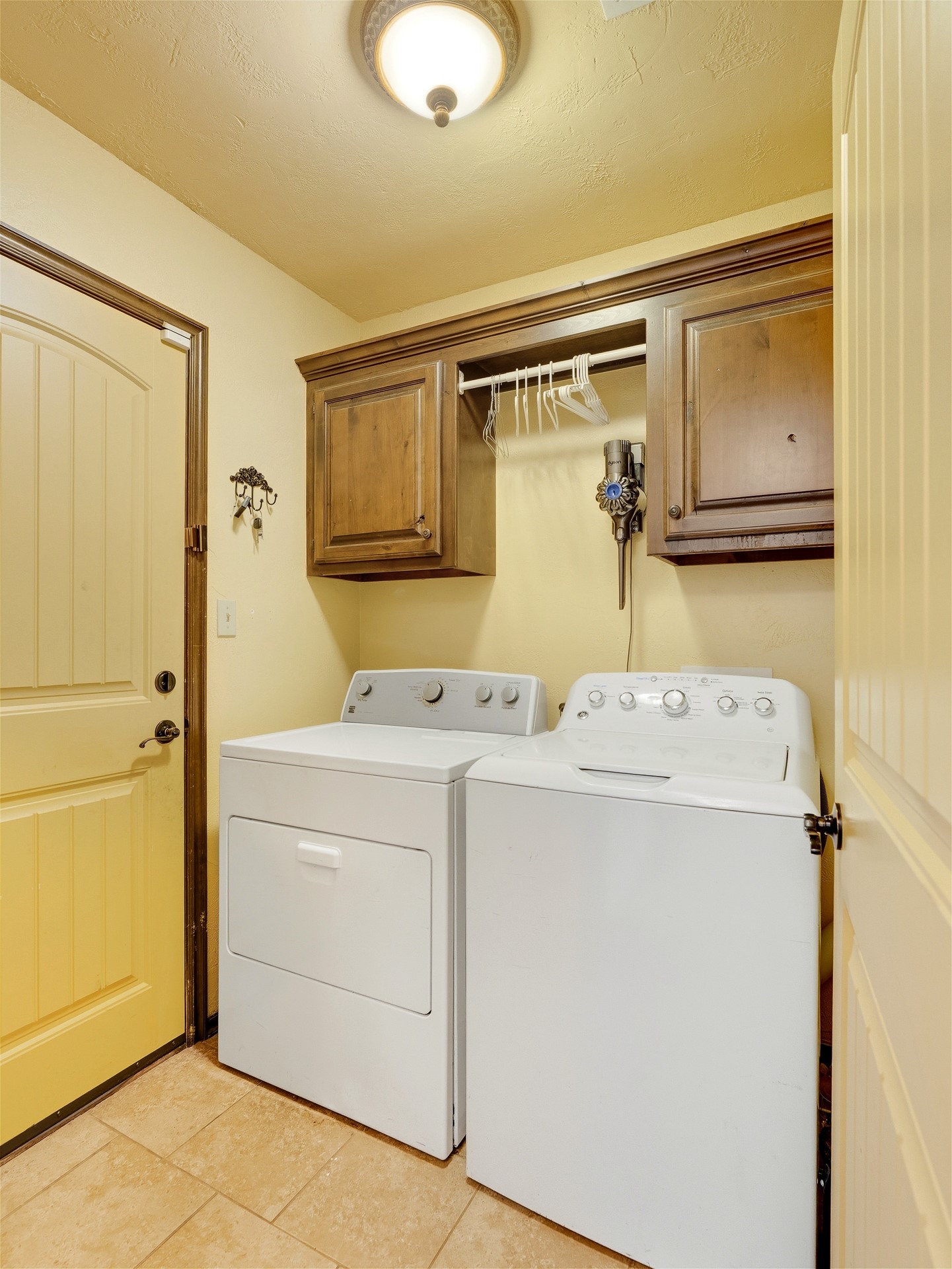 431 Westchester Court Property Photo 31