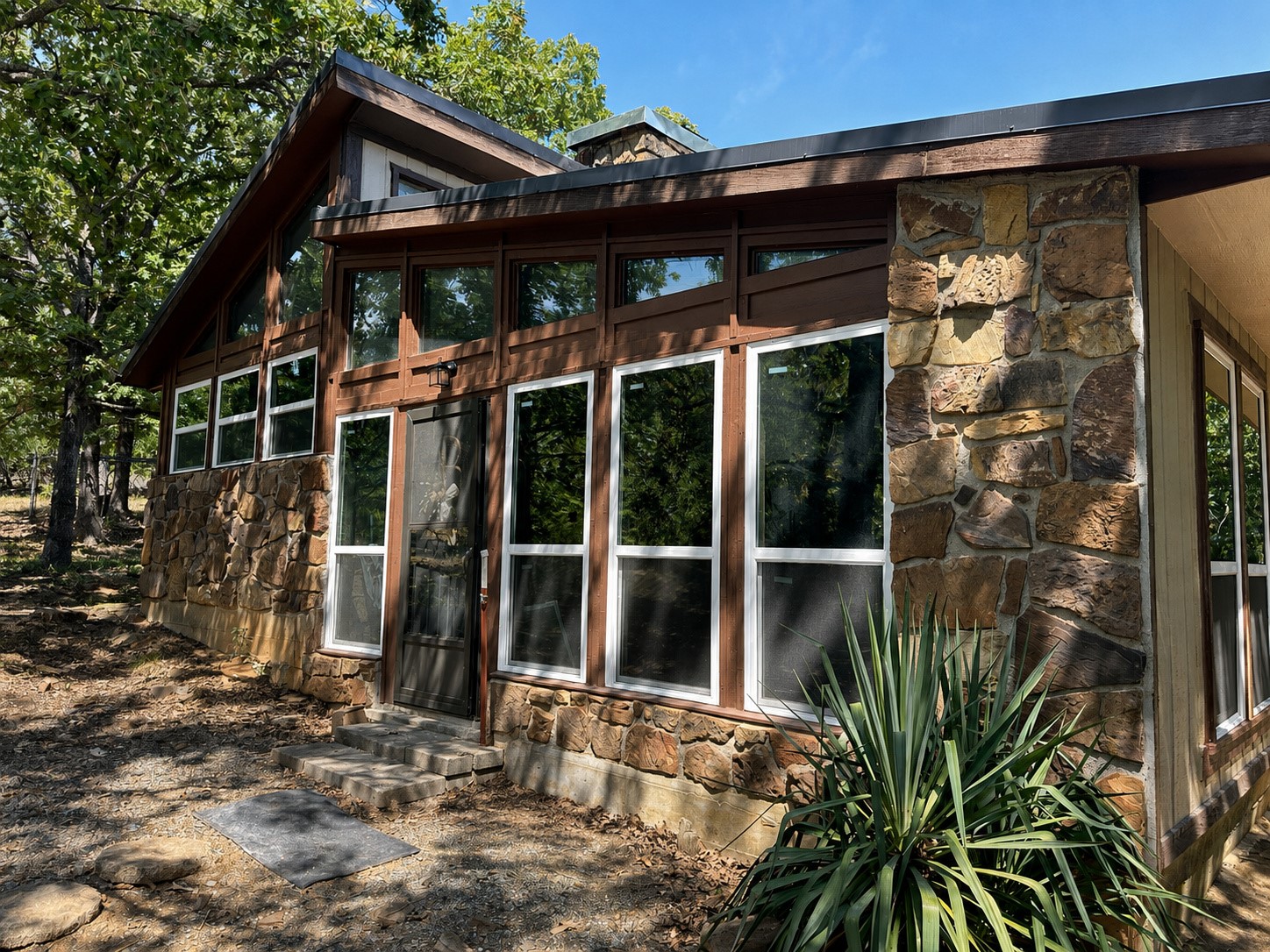 427 Lake Shore Property Photo 1