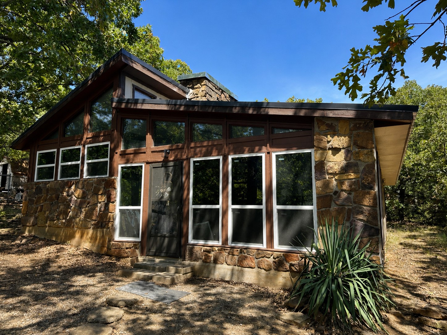 427 Lake Shore Property Photo 3