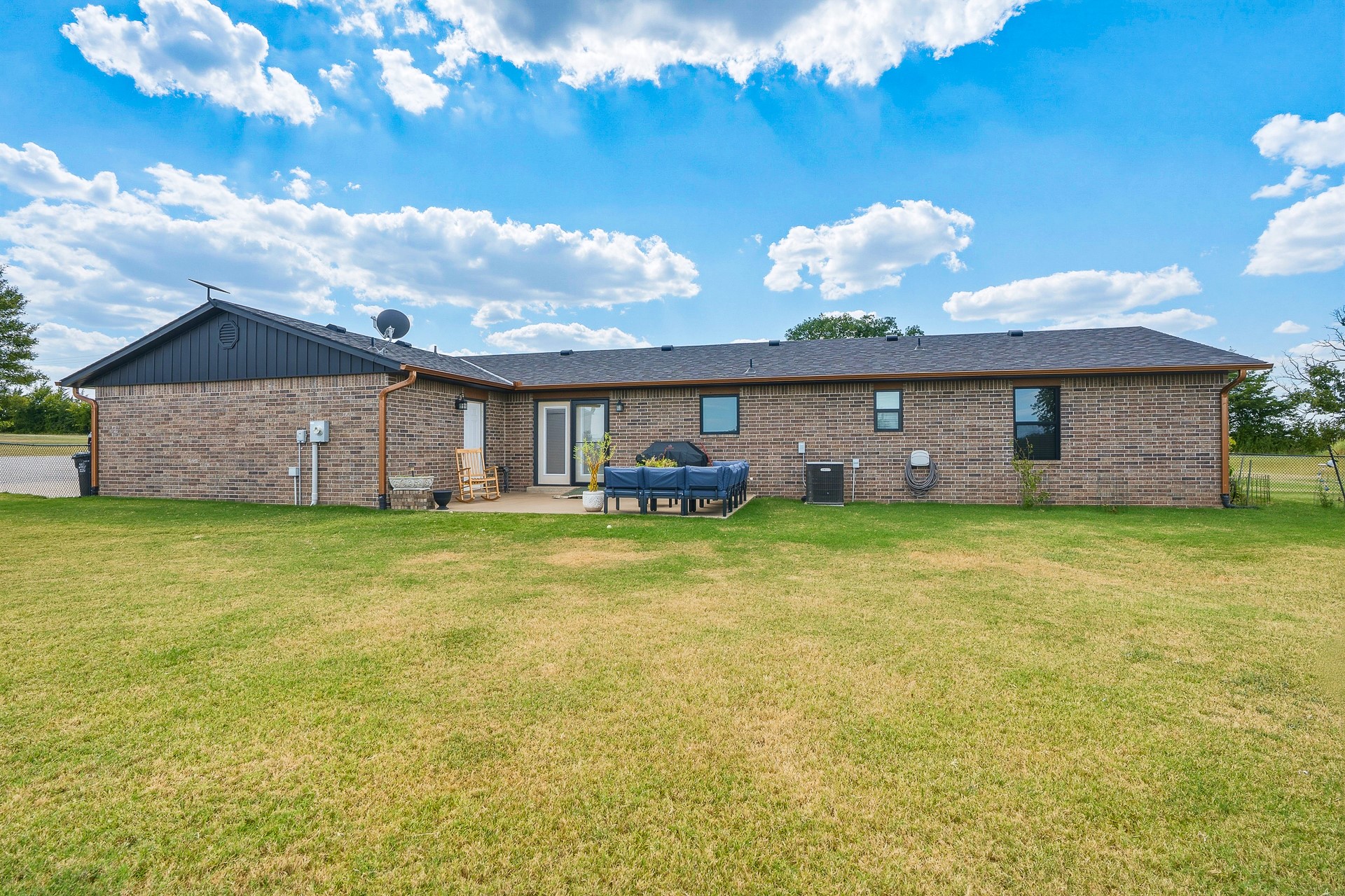 9300 County Road 3500 Property Photo 33