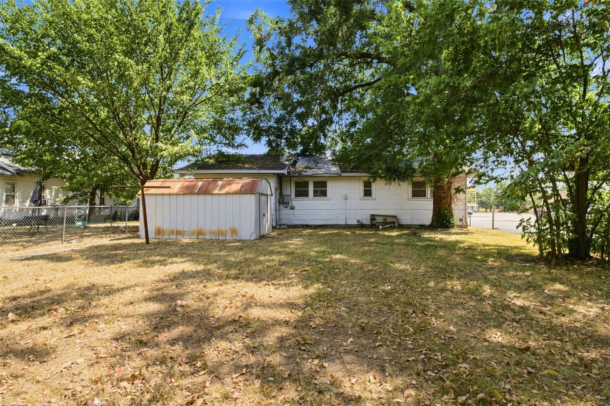 423 N Wilson Property Photo 19