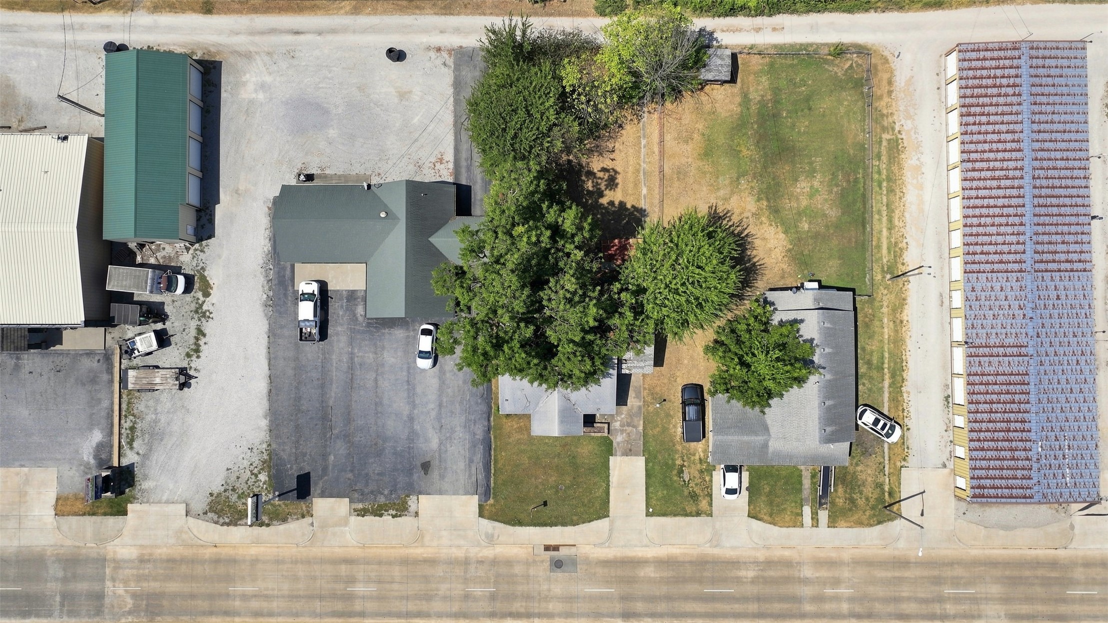 423 N Wilson Property Photo 22