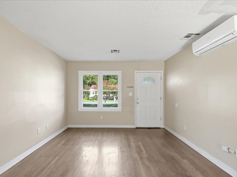 1017 Wesley Avenue Property Photo 5