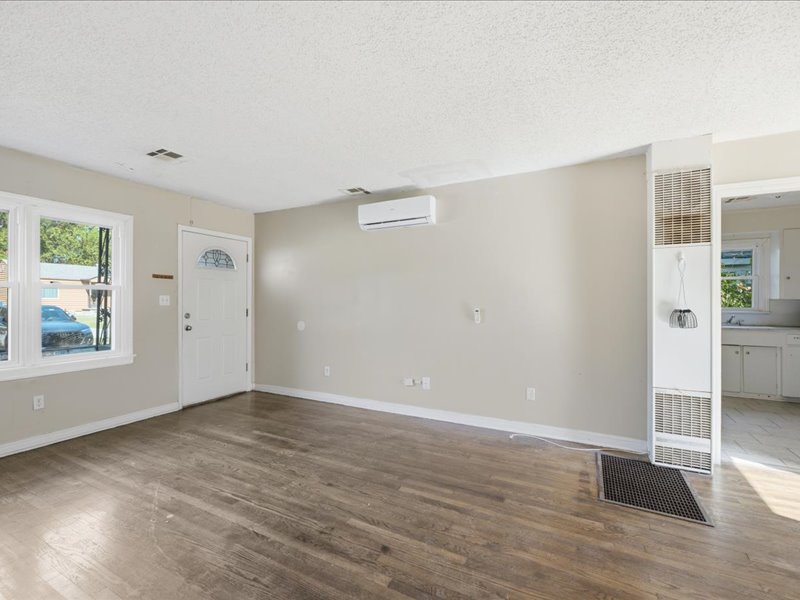 1017 Wesley Avenue Property Photo 6