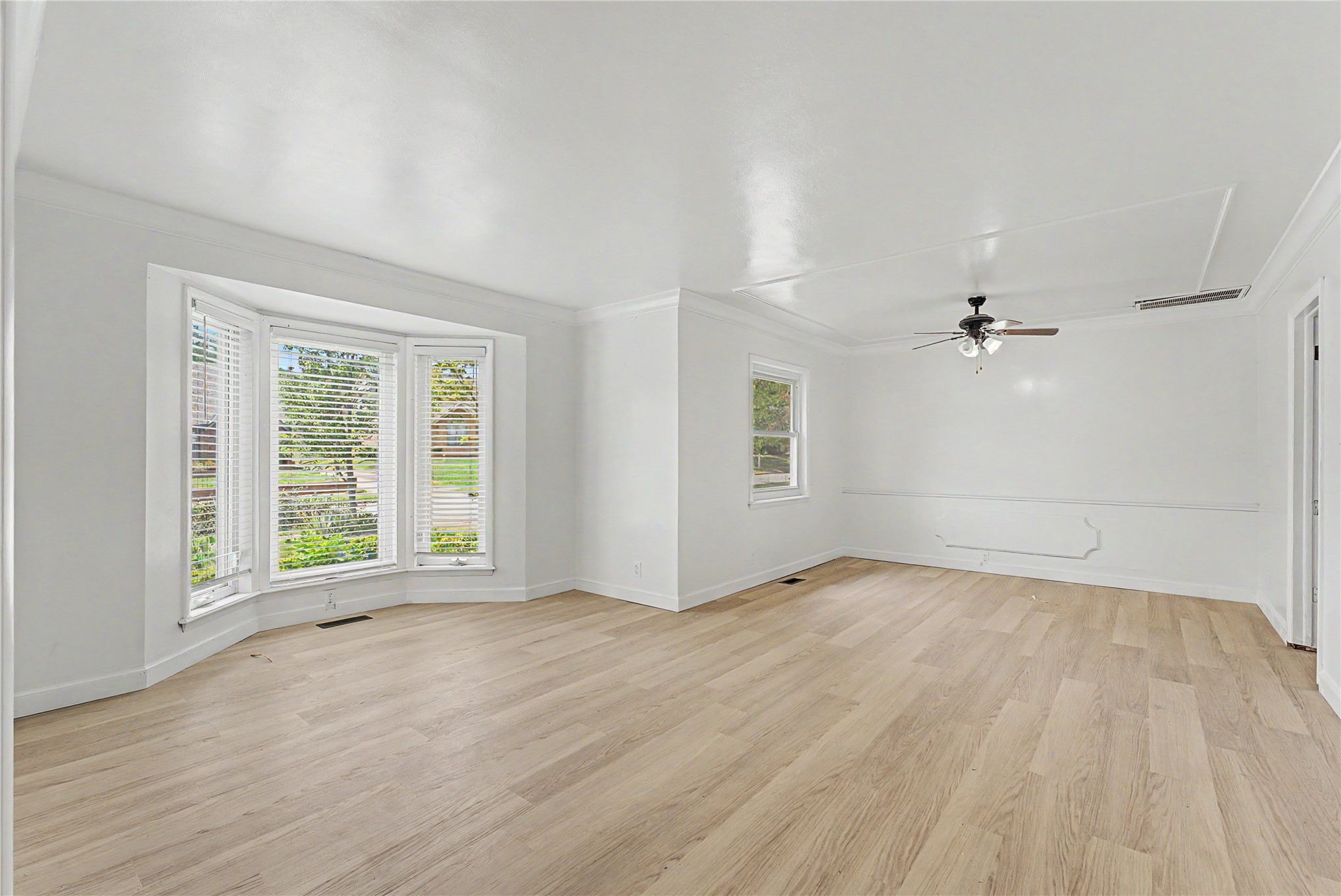 5235 S 69th East Avenue Property Photo 4
