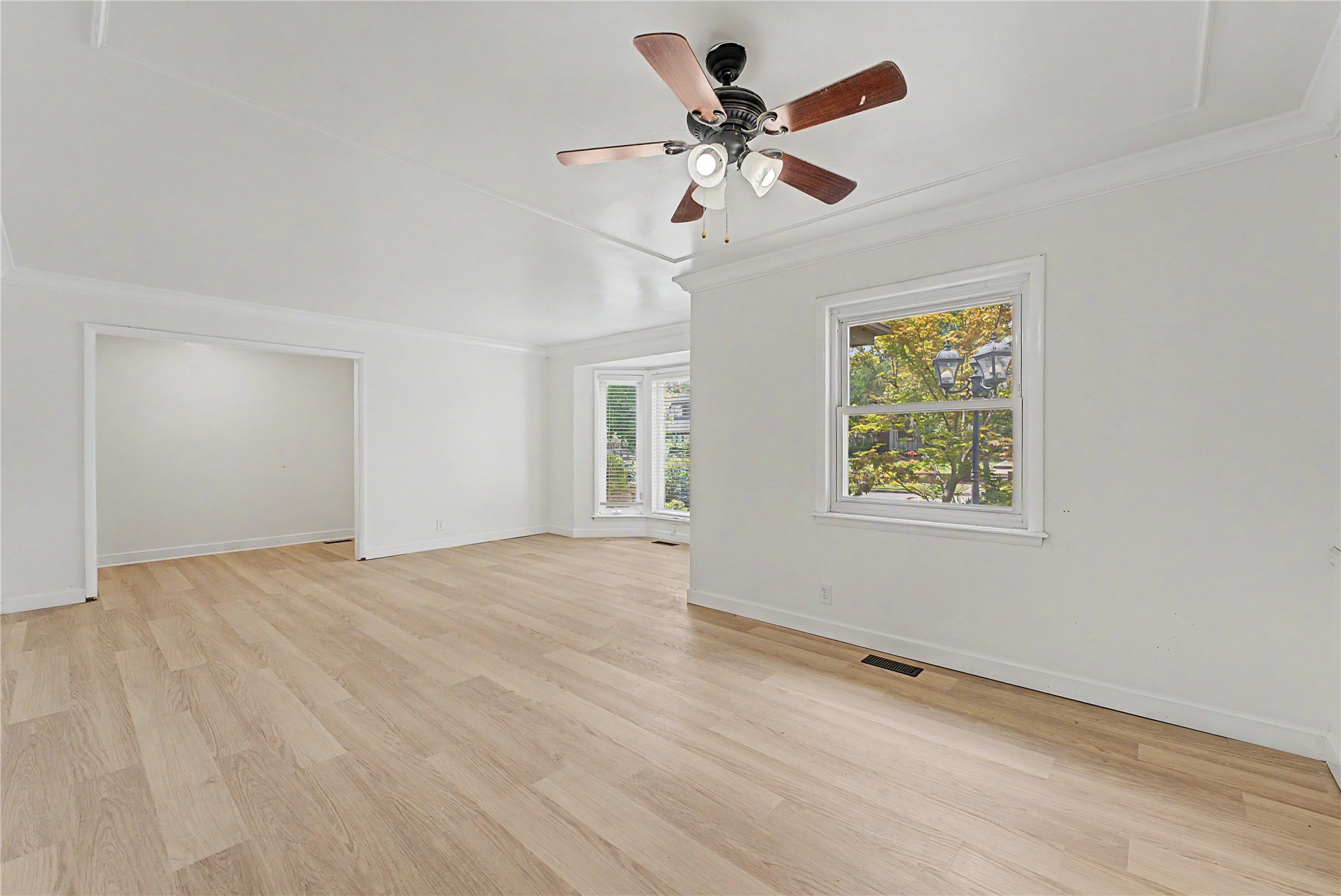 5235 S 69th East Avenue Property Photo 5