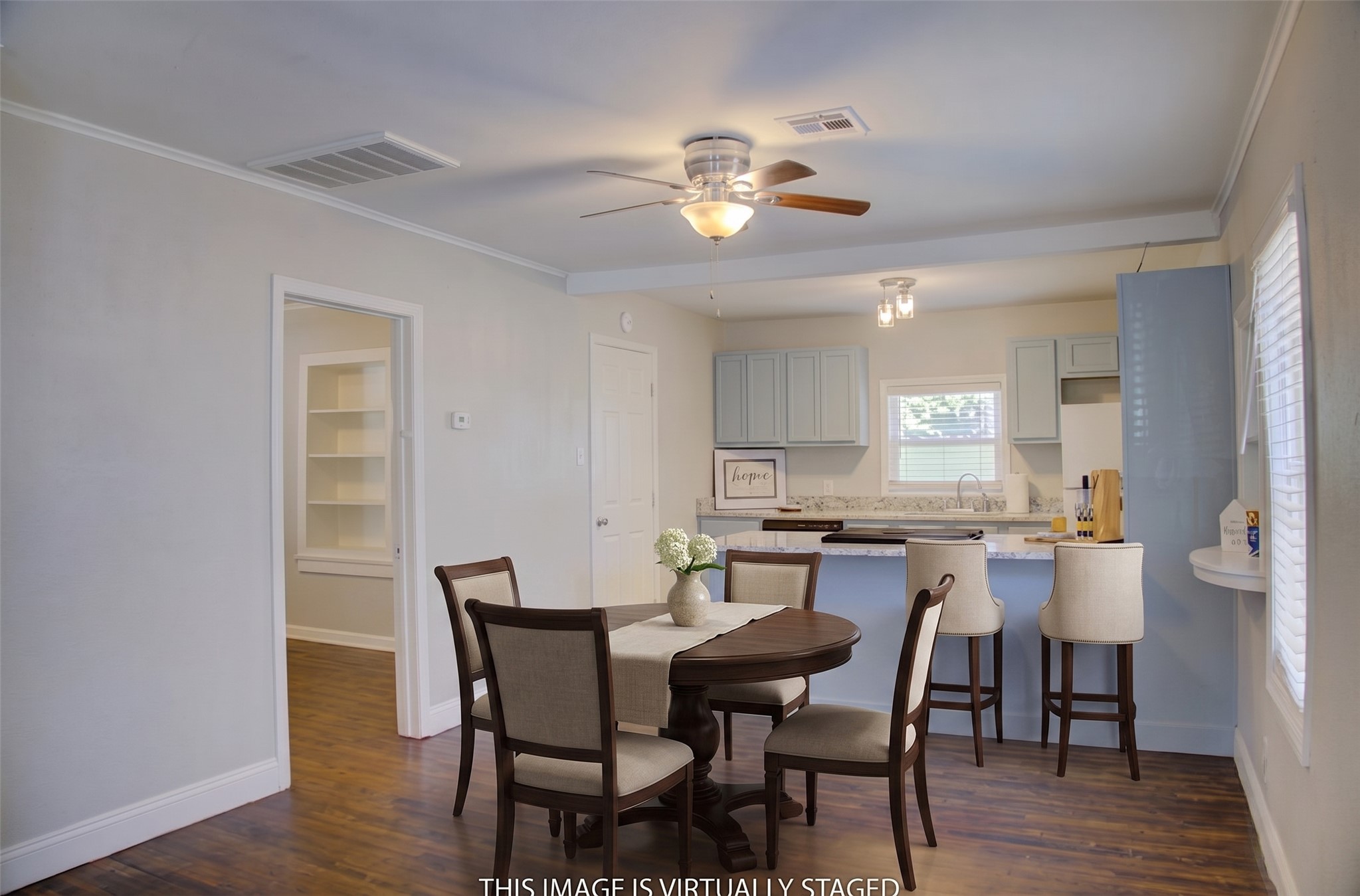4615 4th Place Property Photo 10