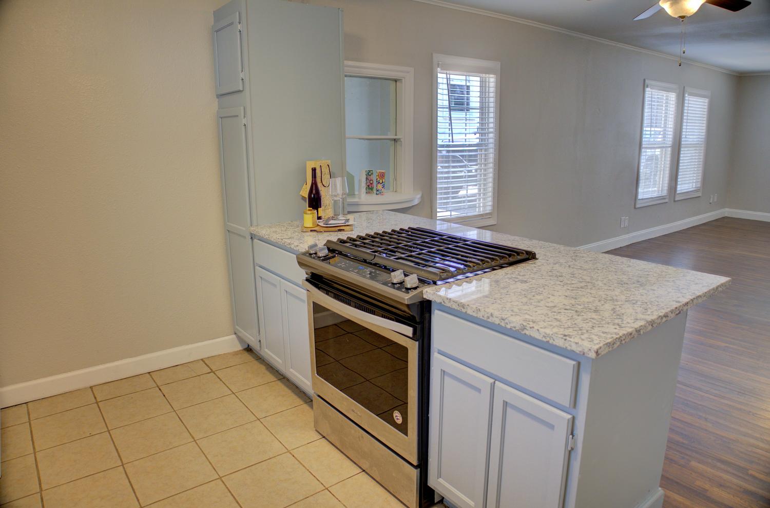 4615 4th Place Property Photo 15