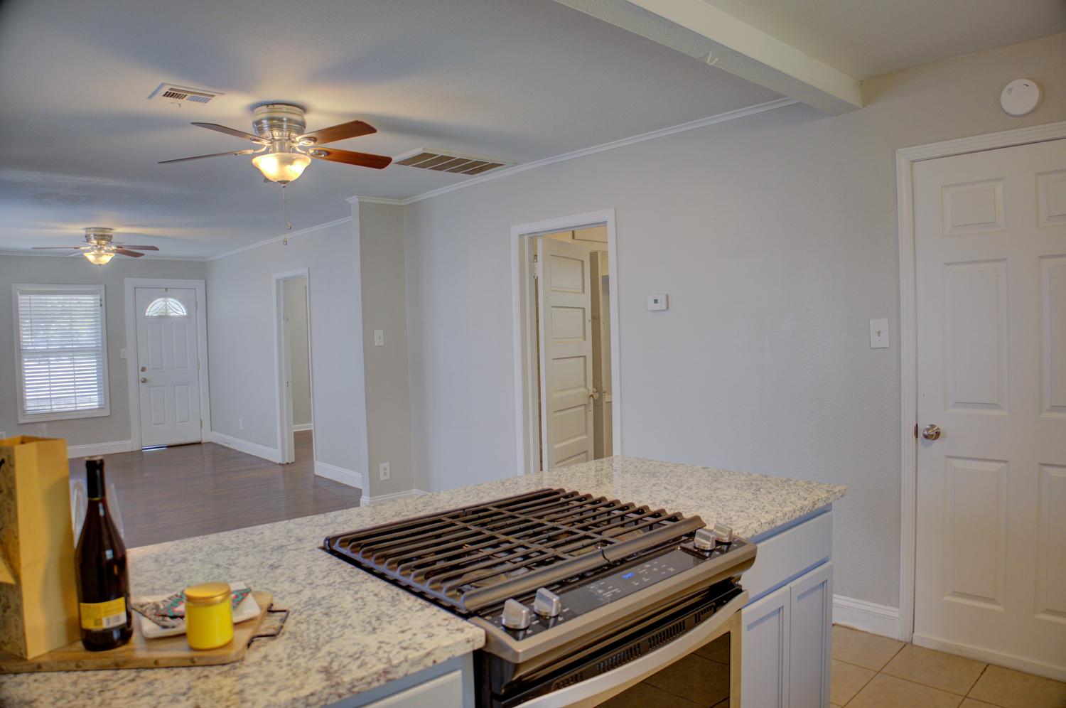 4615 4th Place Property Photo 16