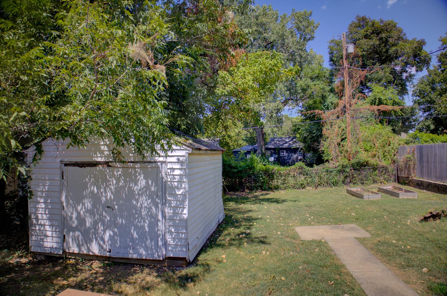 4615 4th Place Property Photo 35