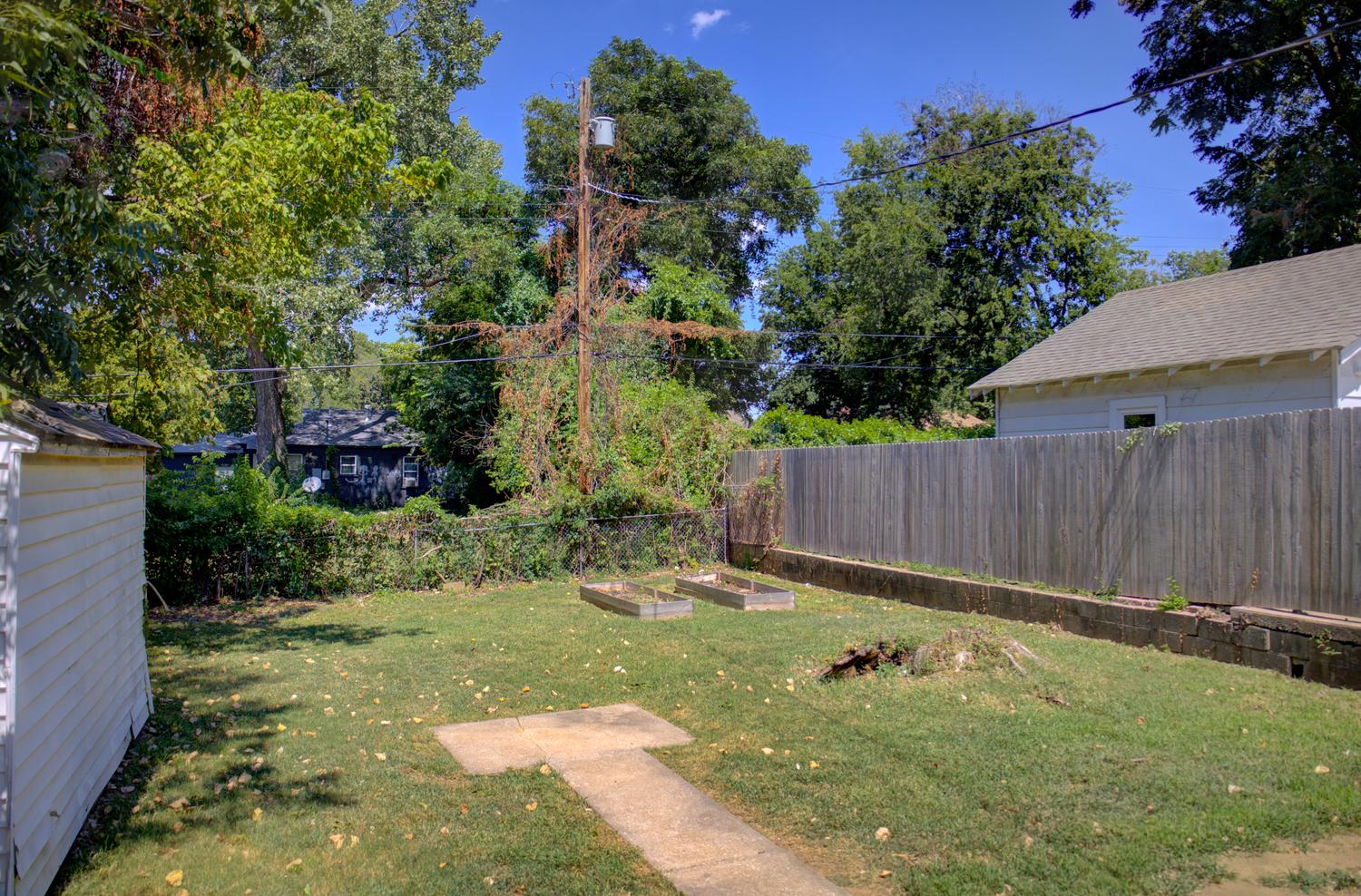 4615 4th Place Property Photo 36