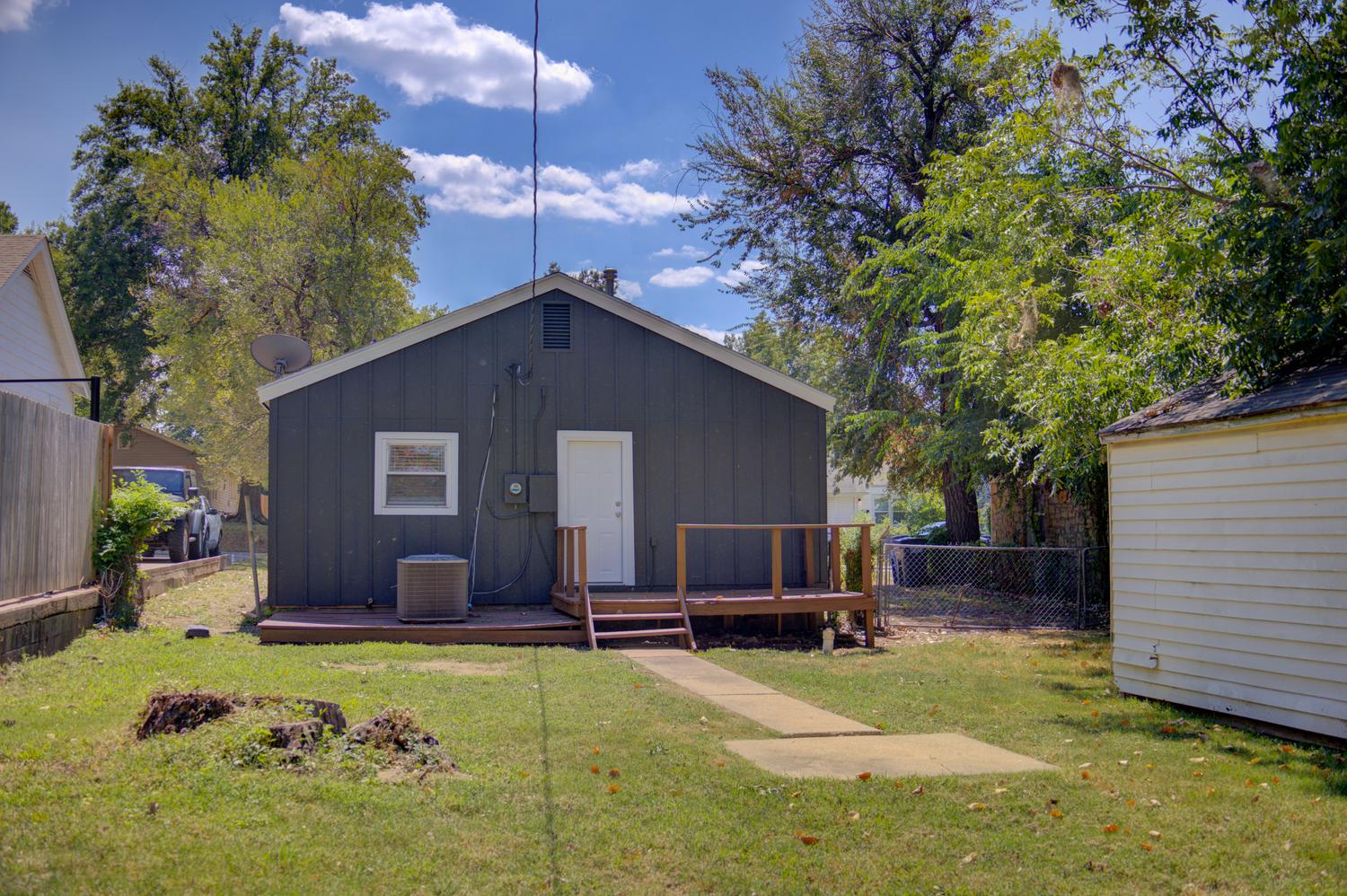 4615 4th Place Property Photo 37
