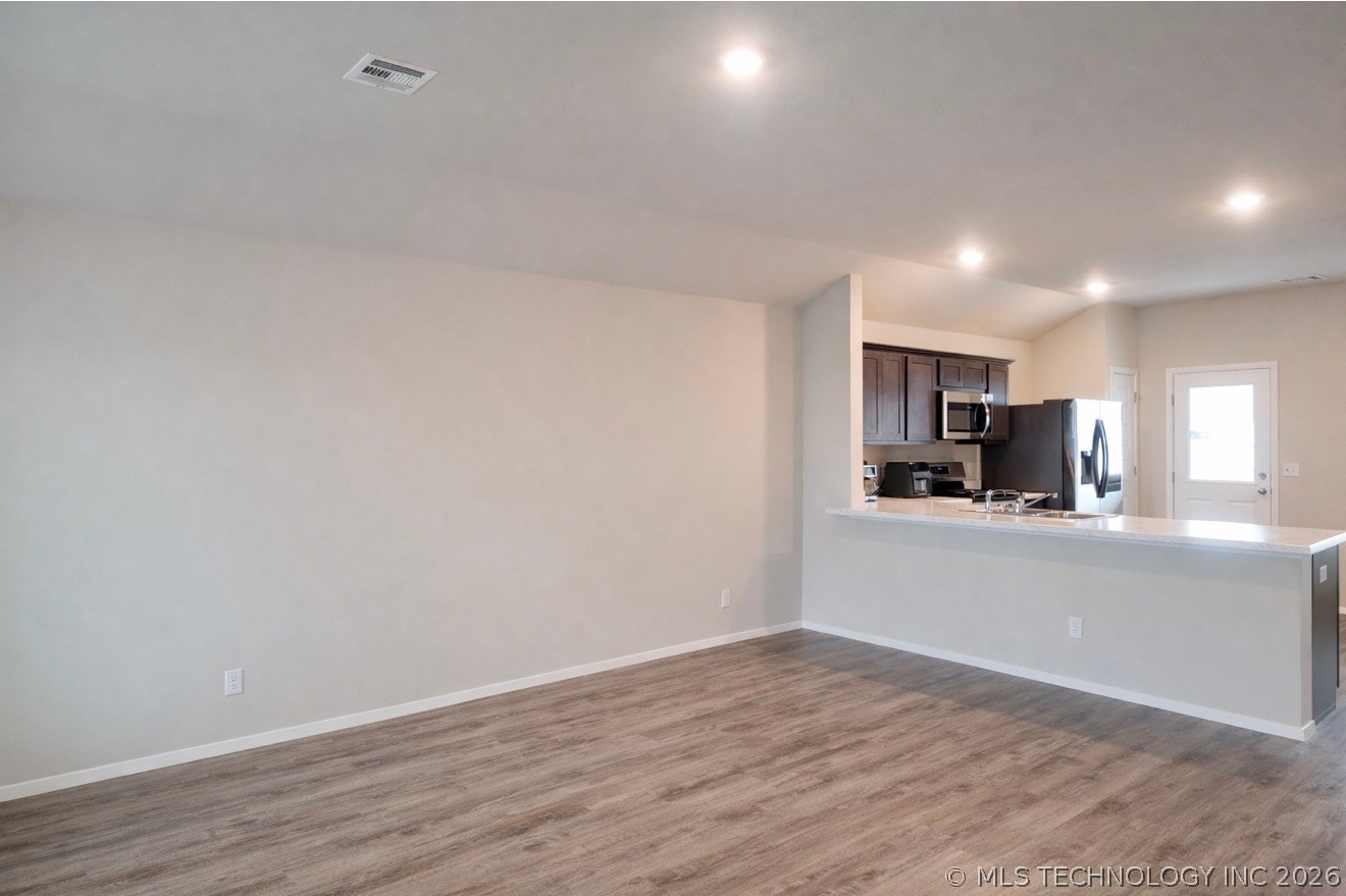 11446 S 233 East Avenue E Property Photo 5