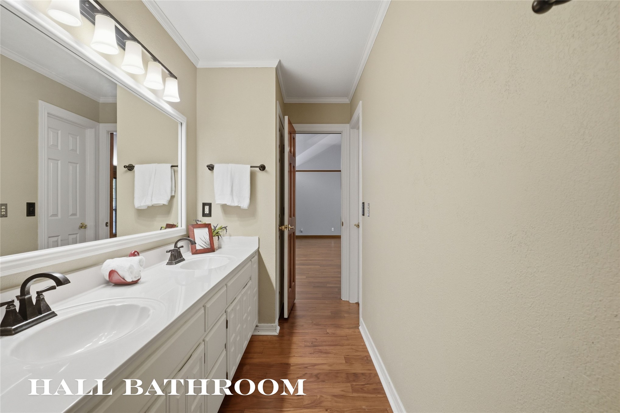 5204 E 88th Street Property Photo 17