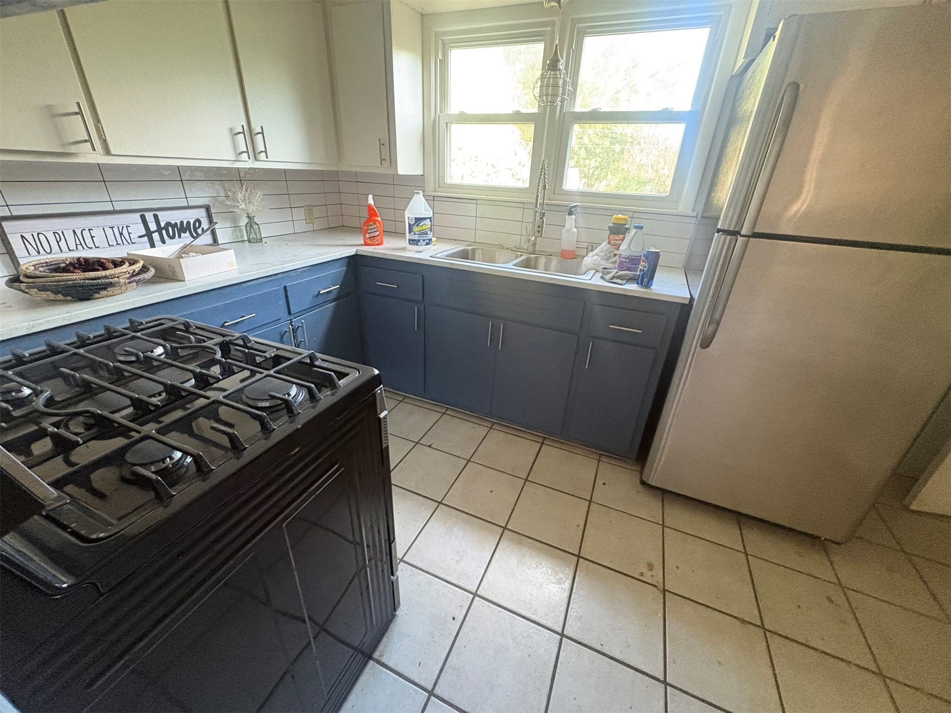 6944 E 7th Street Property Photo 3
