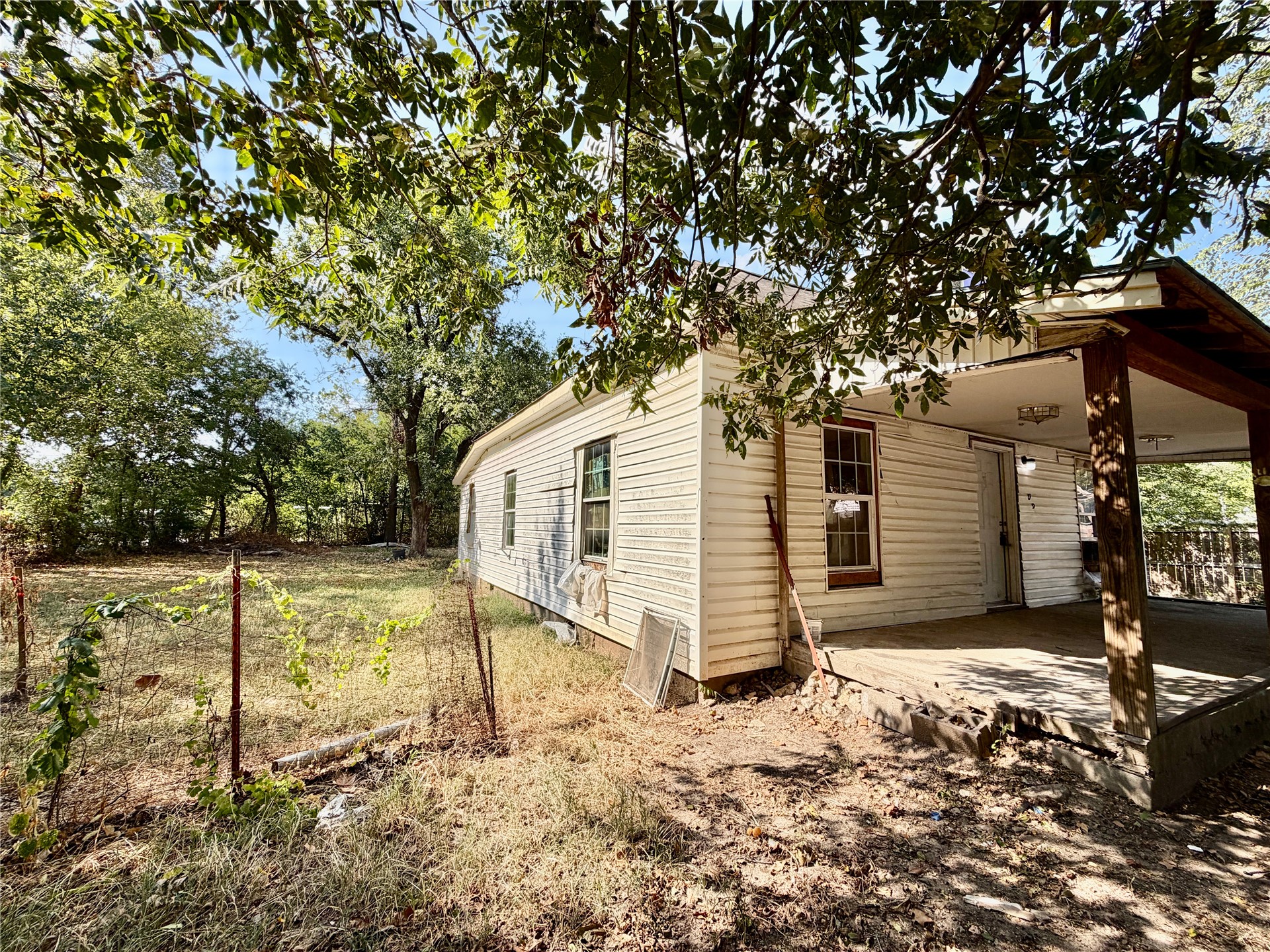 409 W Allen Road Property Photo 6