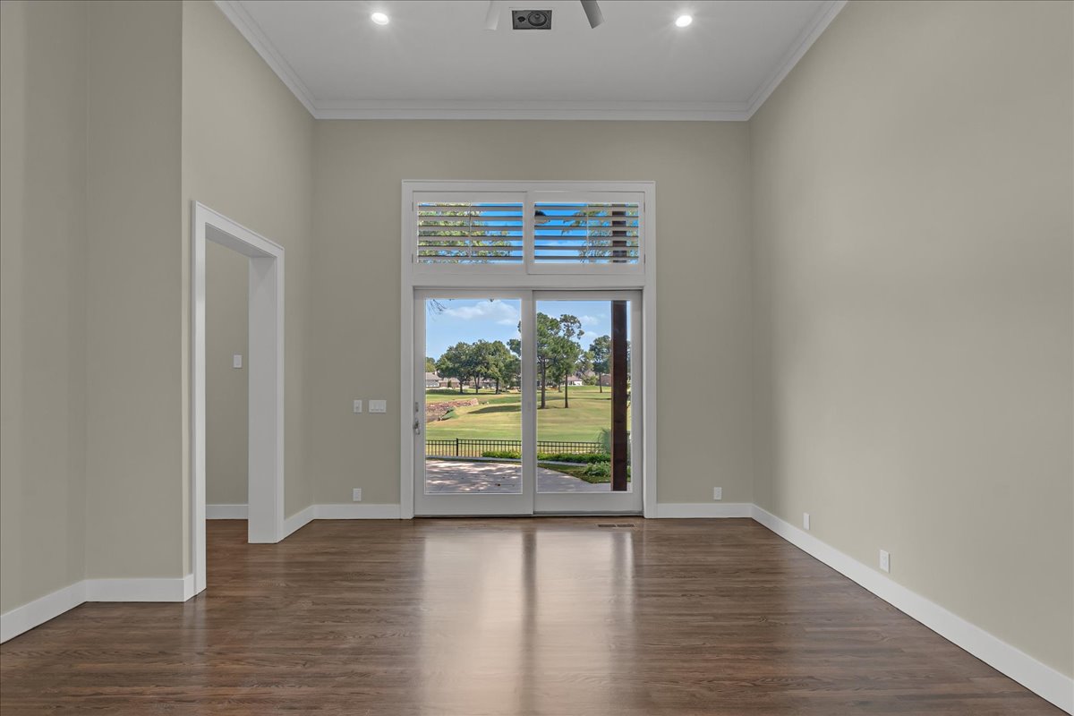 5613 W Orlando Circle Property Photo 7