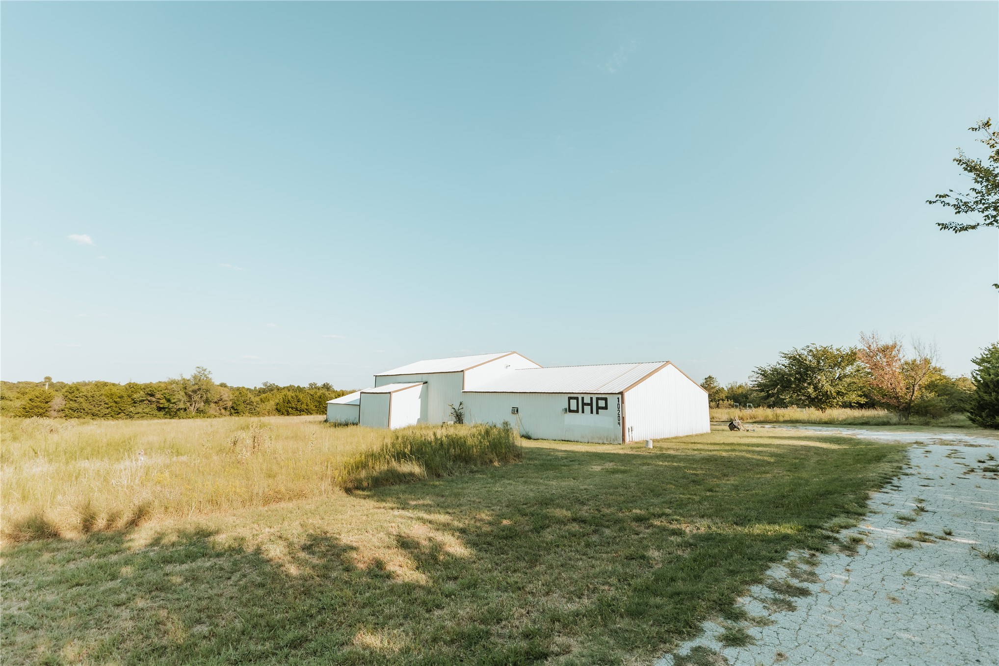 10205 E 019 Property Photo 3