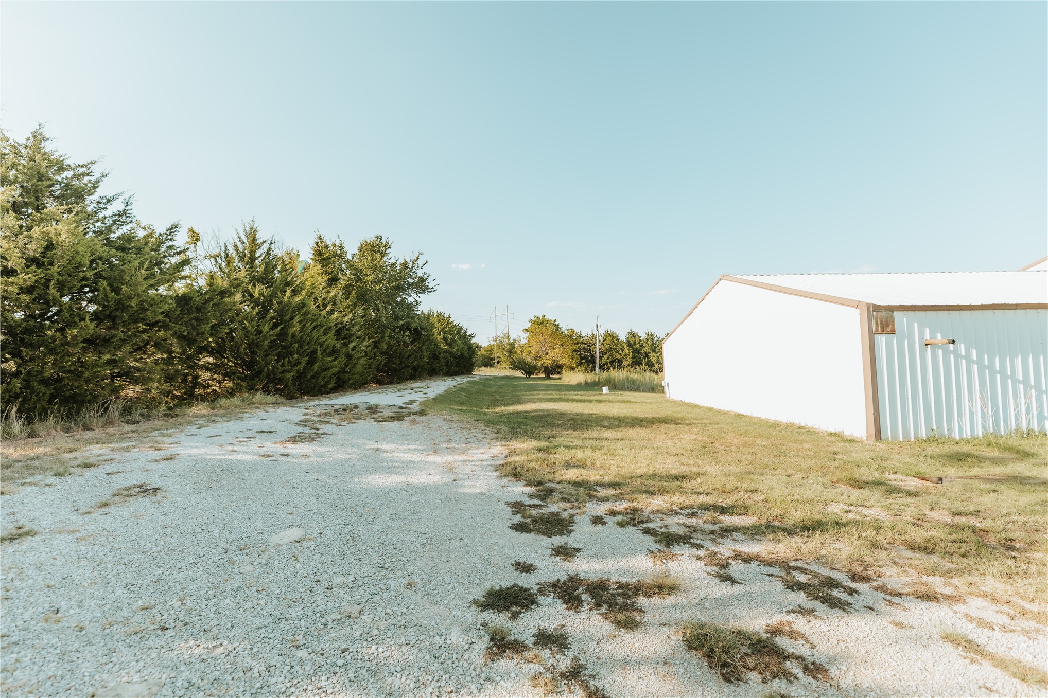 10205 E 019 Property Photo 16