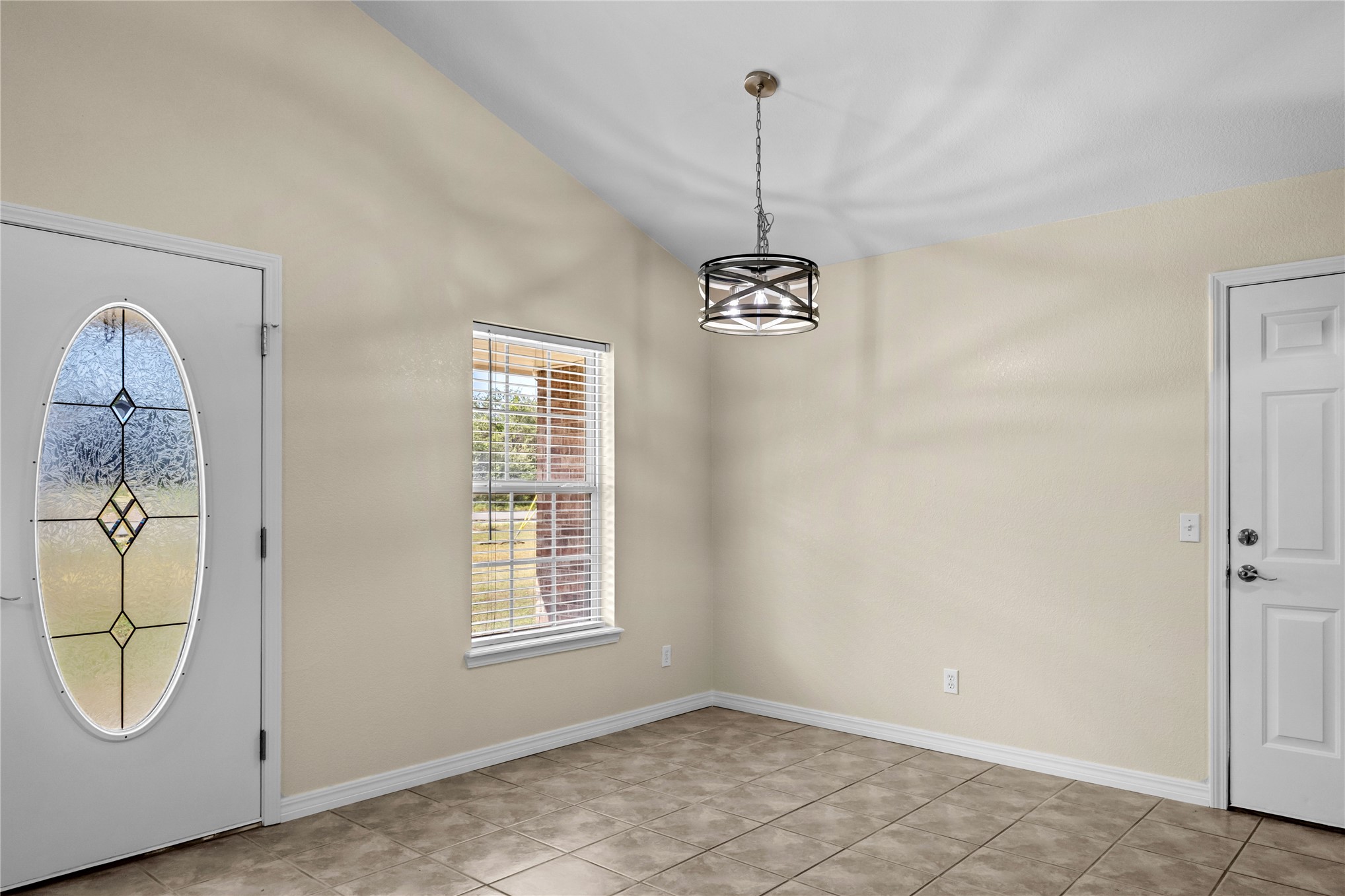 108285 Gar Place Property Photo 12