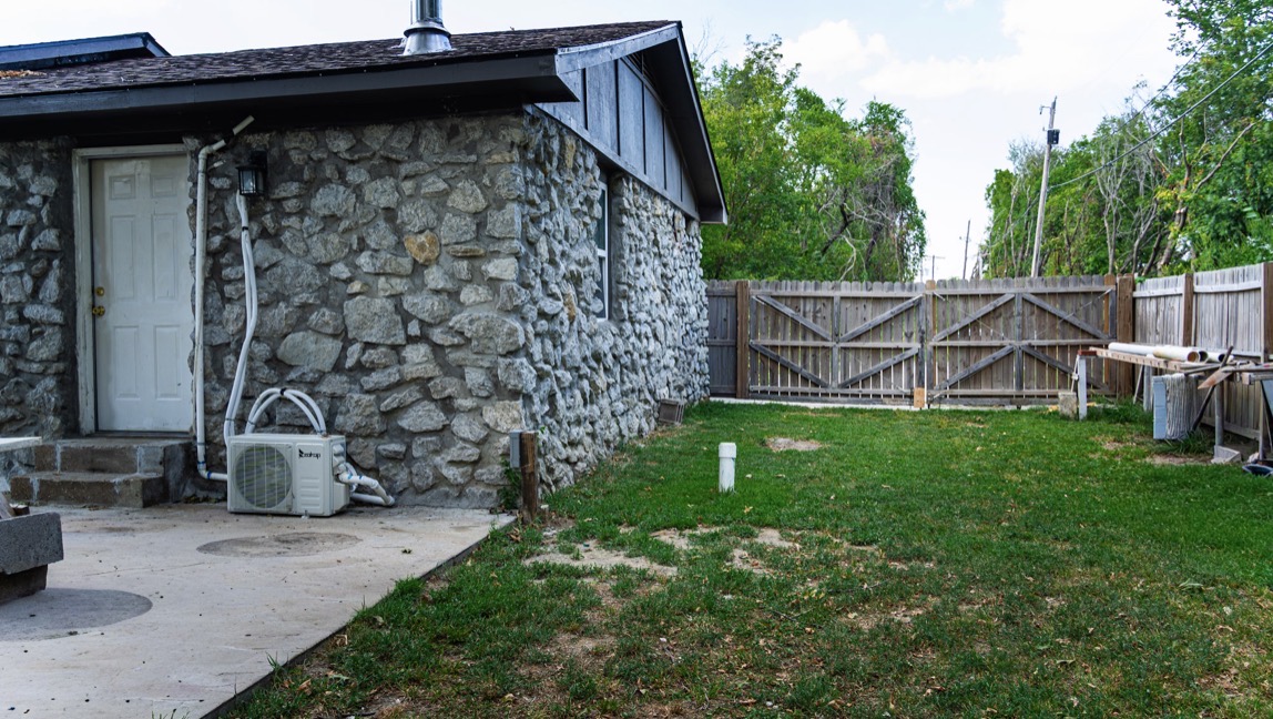 415 Martin Street N Property Photo 5