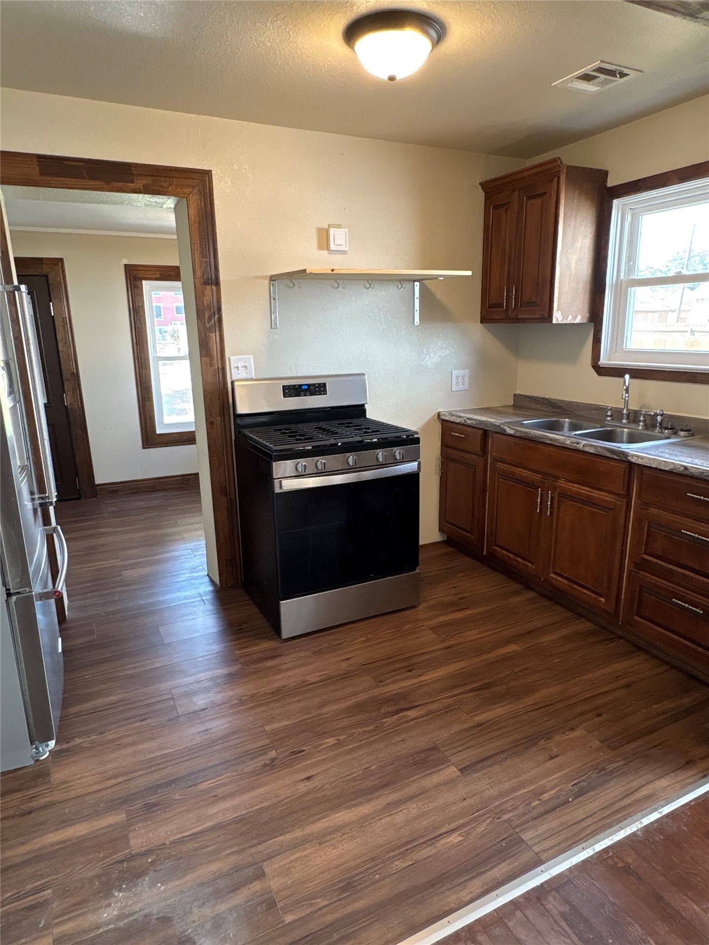 111 S Virginia Avenue Property Photo 4