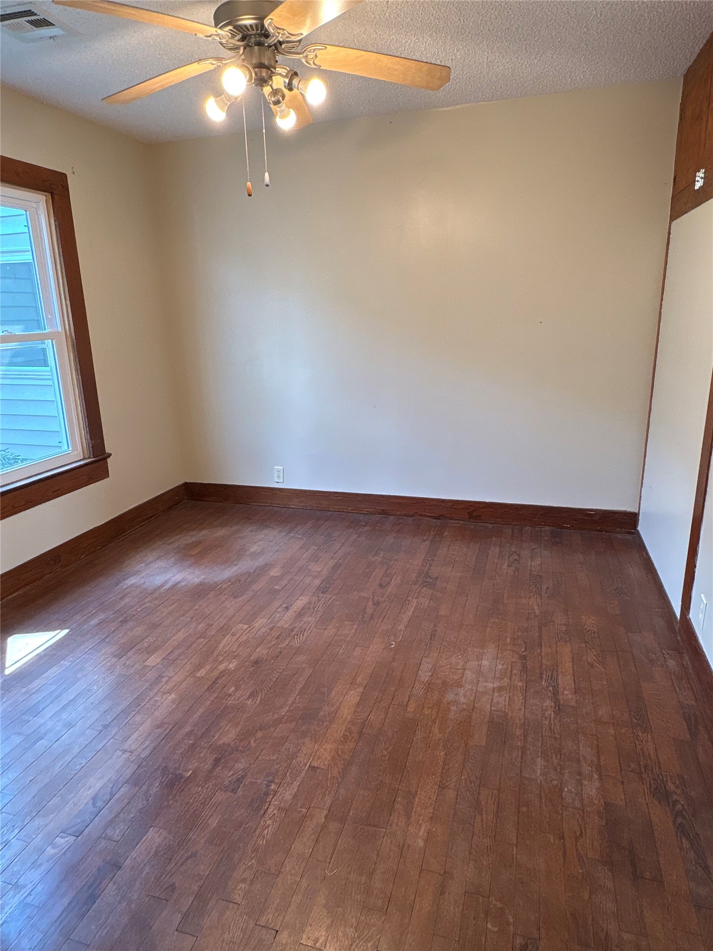 111 S Virginia Avenue Property Photo 14