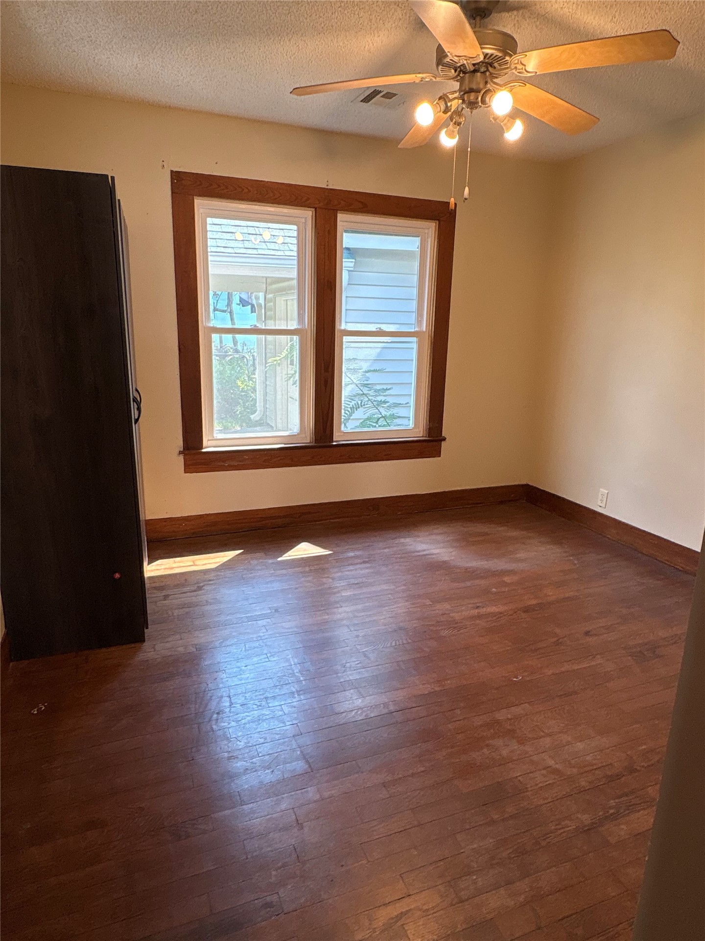 111 S Virginia Avenue Property Photo 15