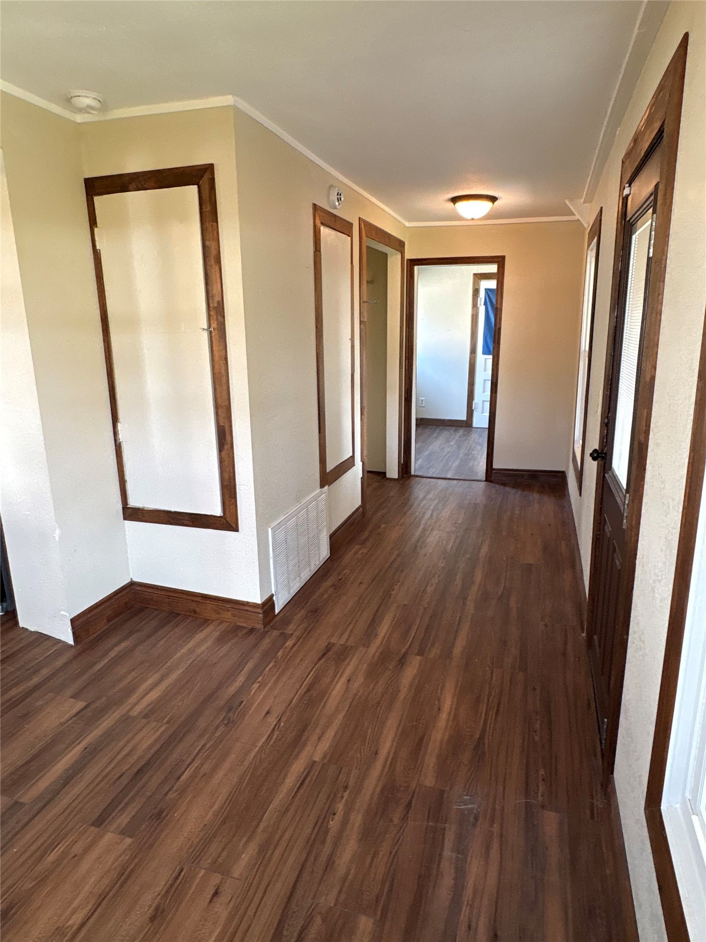 111 S Virginia Avenue Property Photo 16