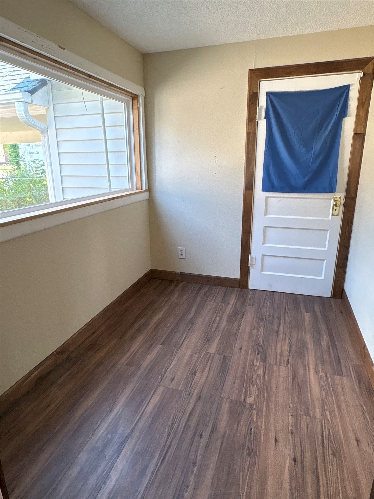 111 S Virginia Avenue Property Photo 18