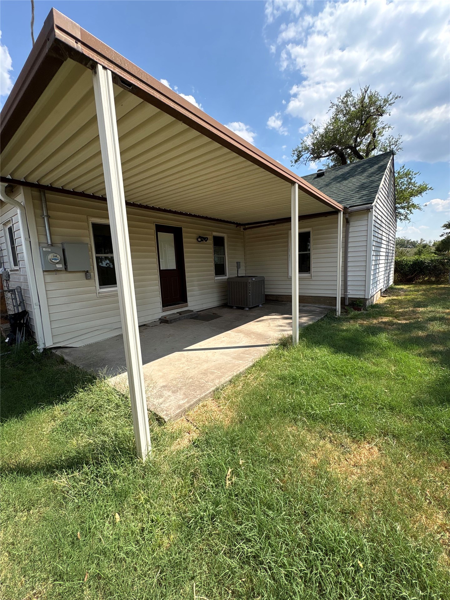 111 S Virginia Avenue Property Photo 22