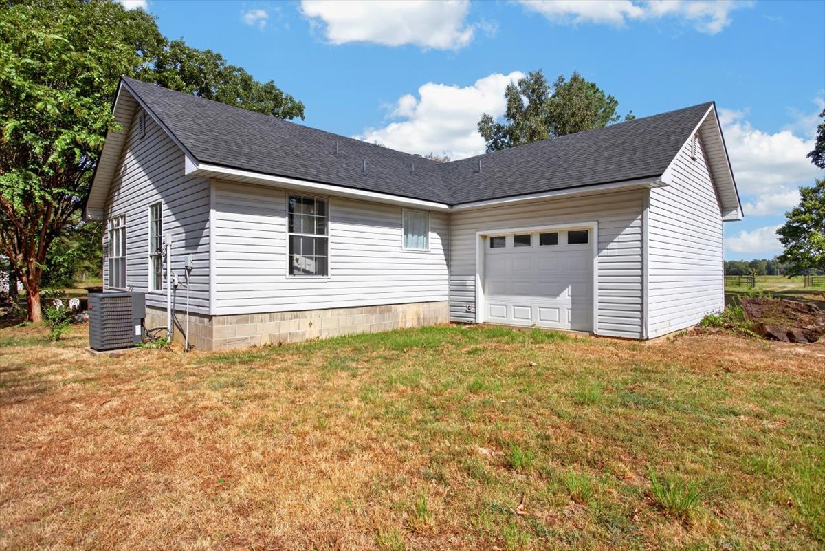 16607 Hwy 83 Property Photo 15