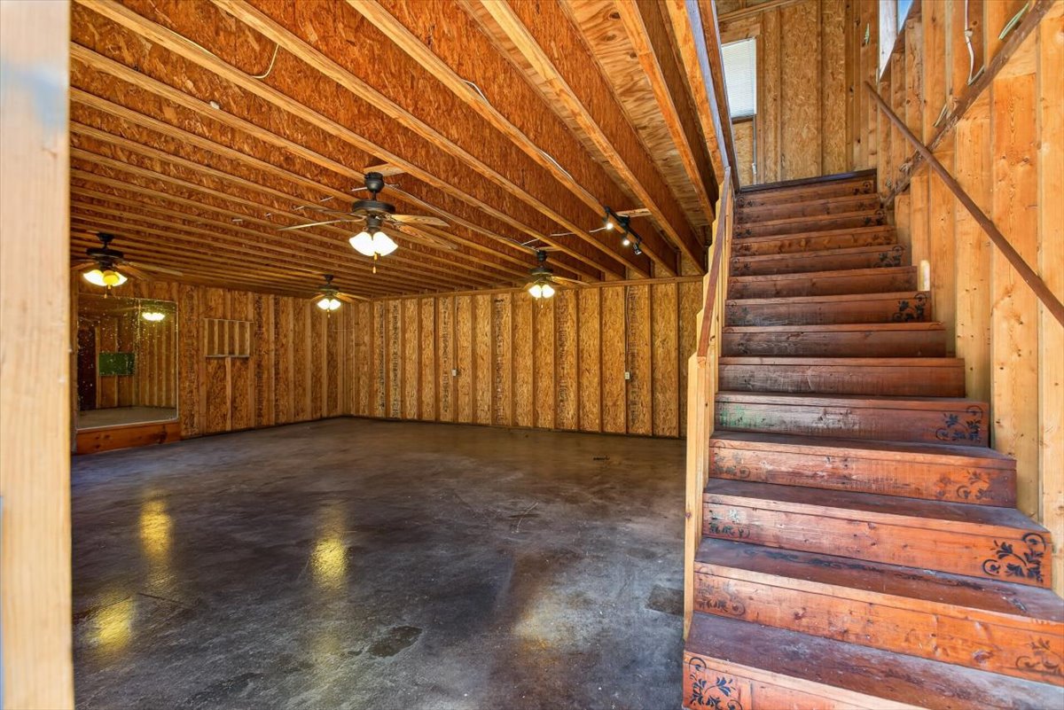 16607 Hwy 83 Property Photo 49