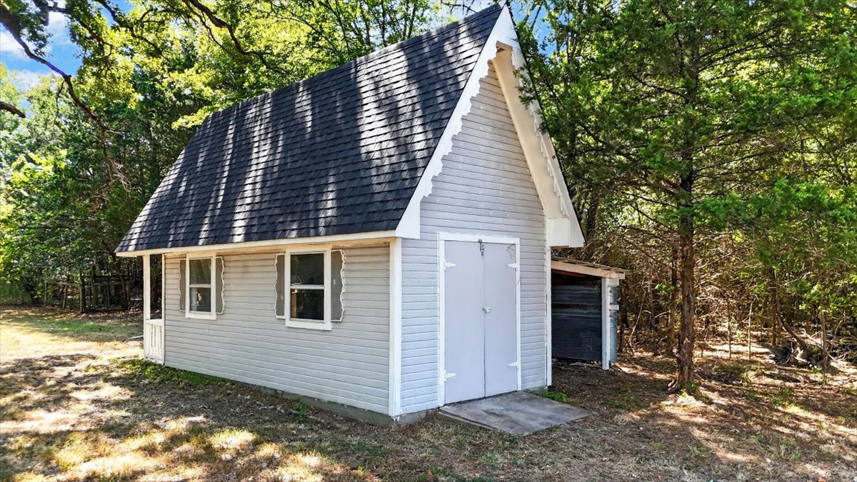 16607 Hwy 83 Property Photo 71