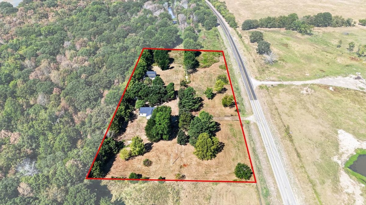 16607 Hwy 83 Property Photo 74