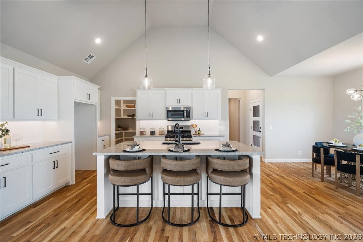 5294 Blackhawk Place Property Photo 5