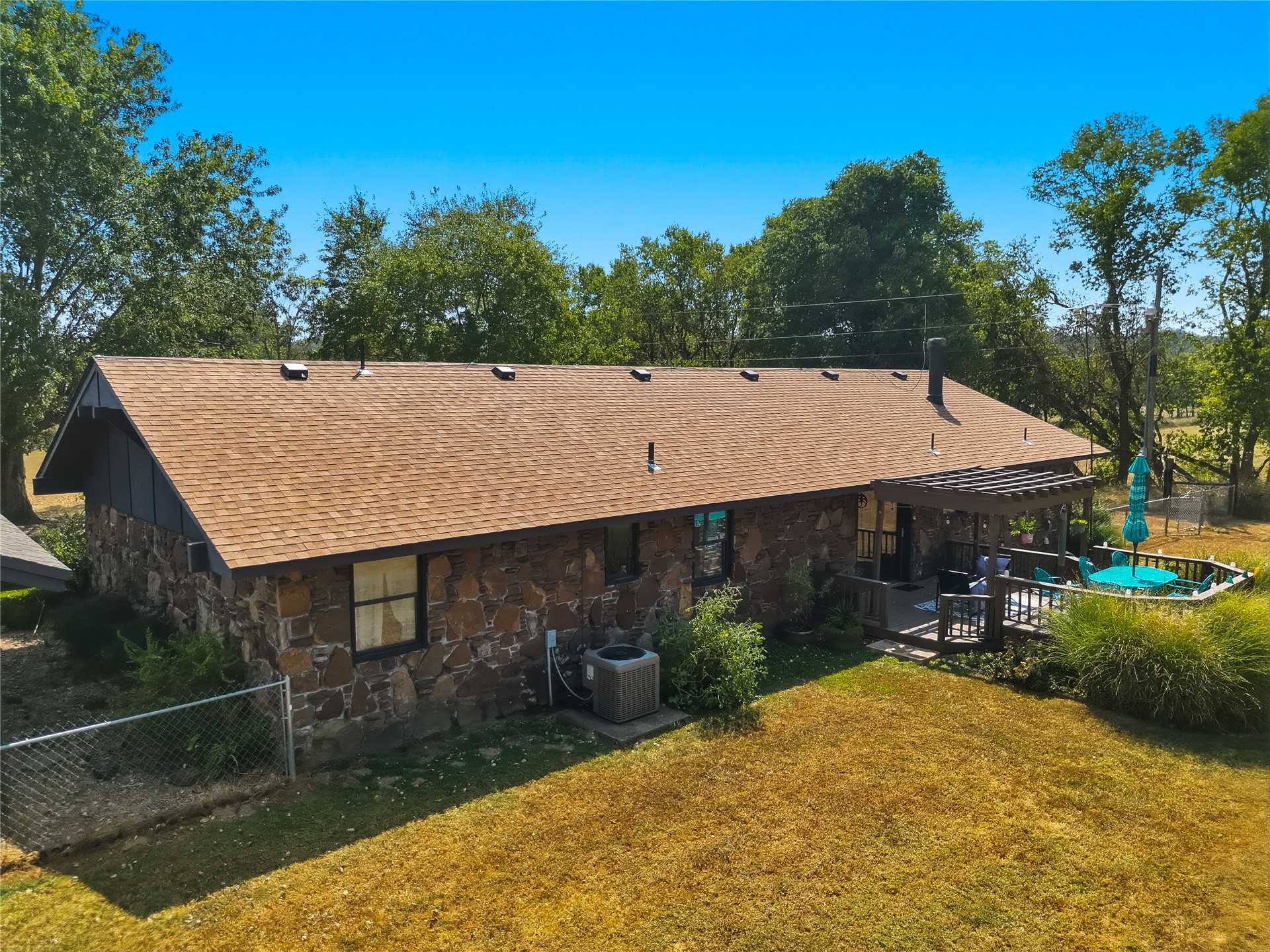 469833 E 740 Road Property Photo 10