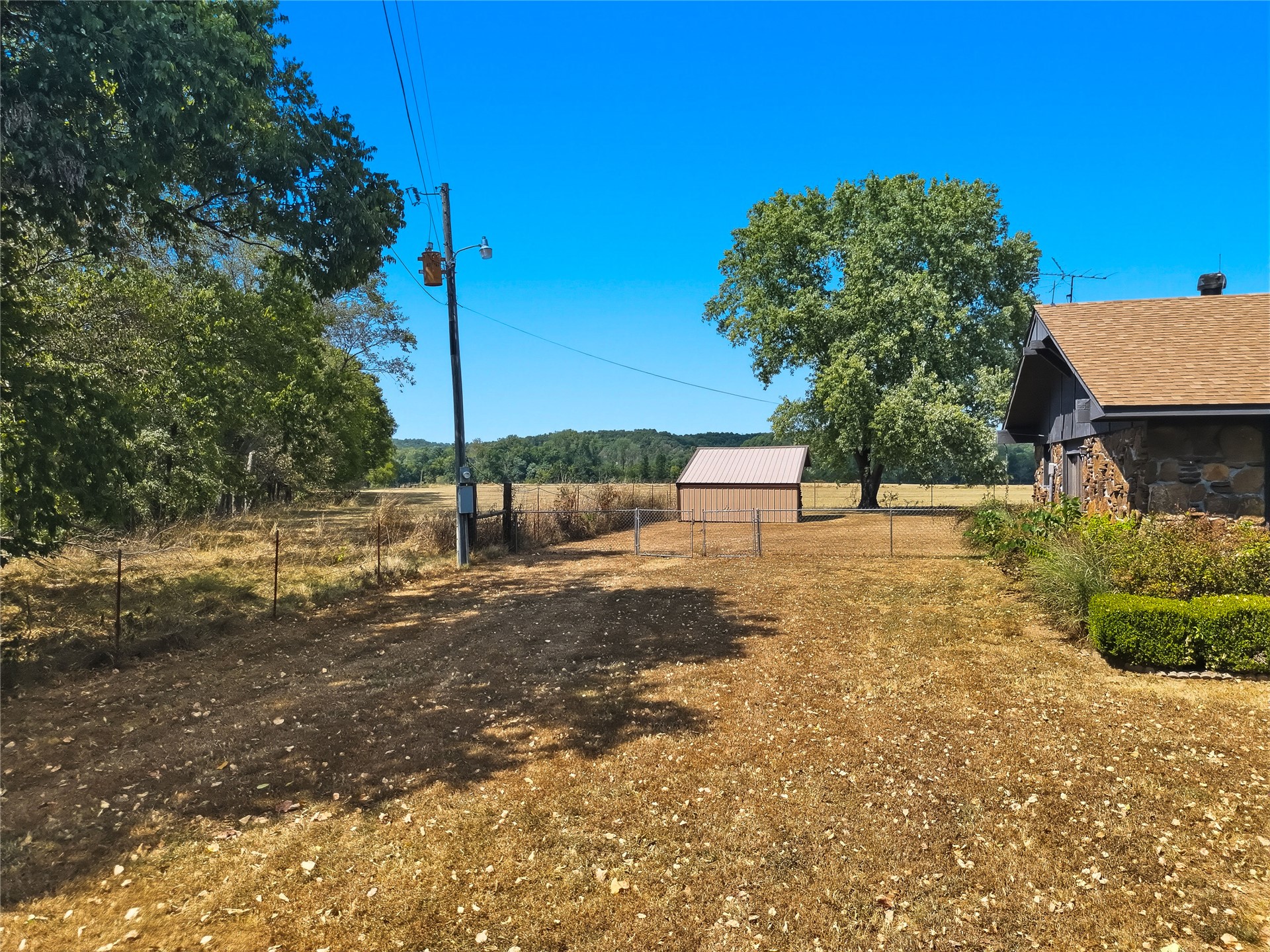 469833 E 740 Road Property Photo 16