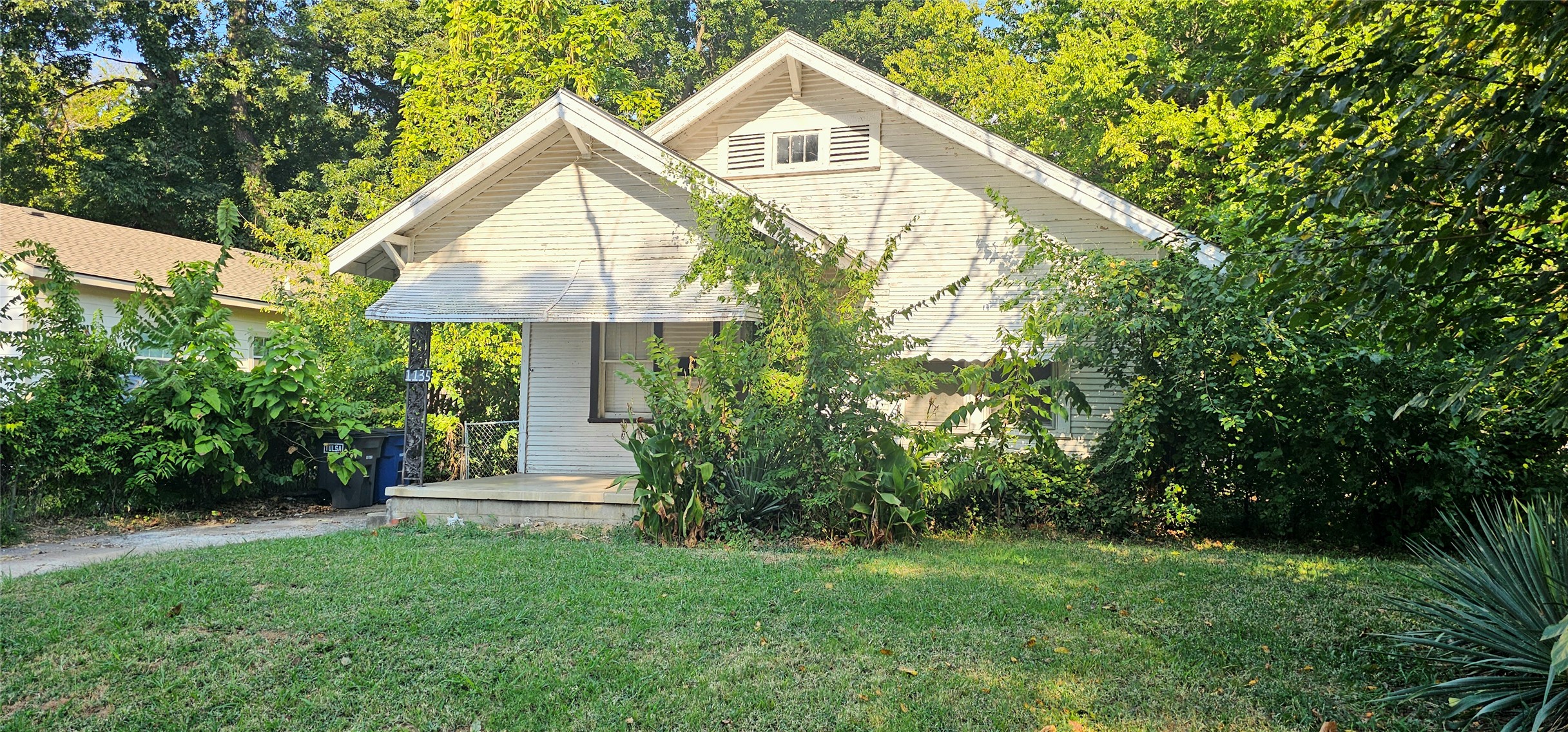 1135 S Quaker Avenue Property Photo 28