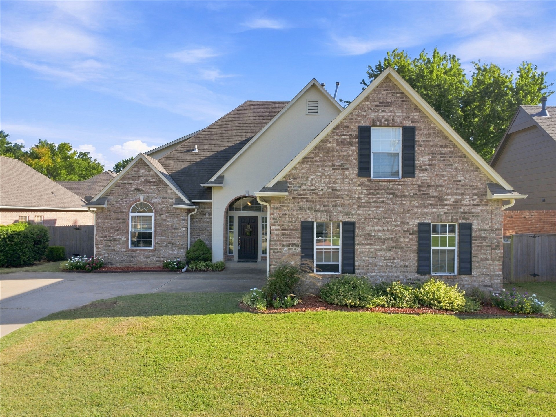 2914 E 101st Place Property Photo 1