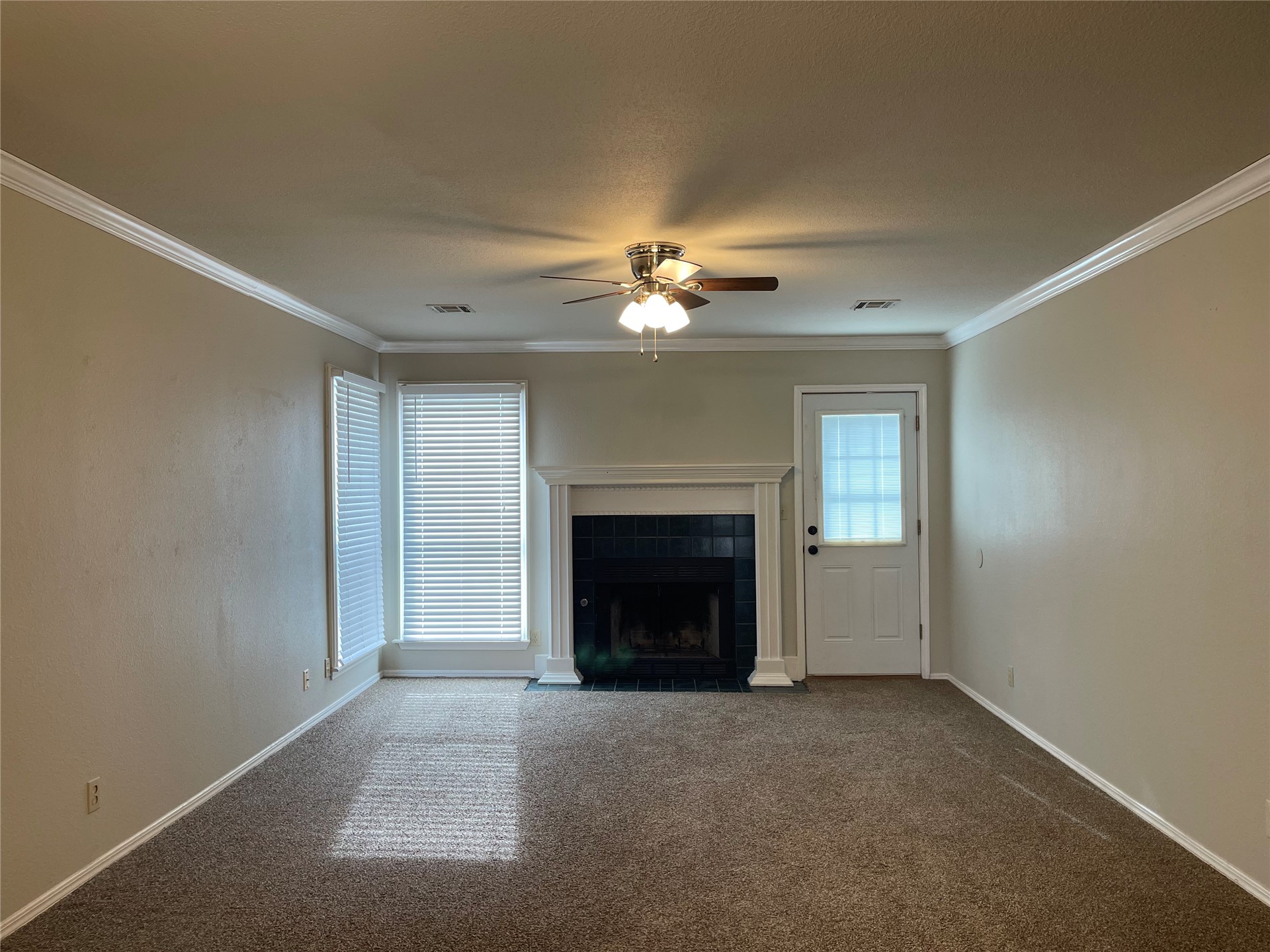 8806 E 93rd Street Property Photo 17
