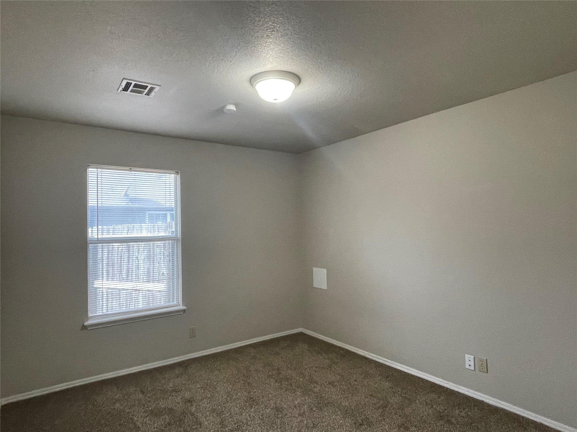 8806 E 93rd Street Property Photo 19