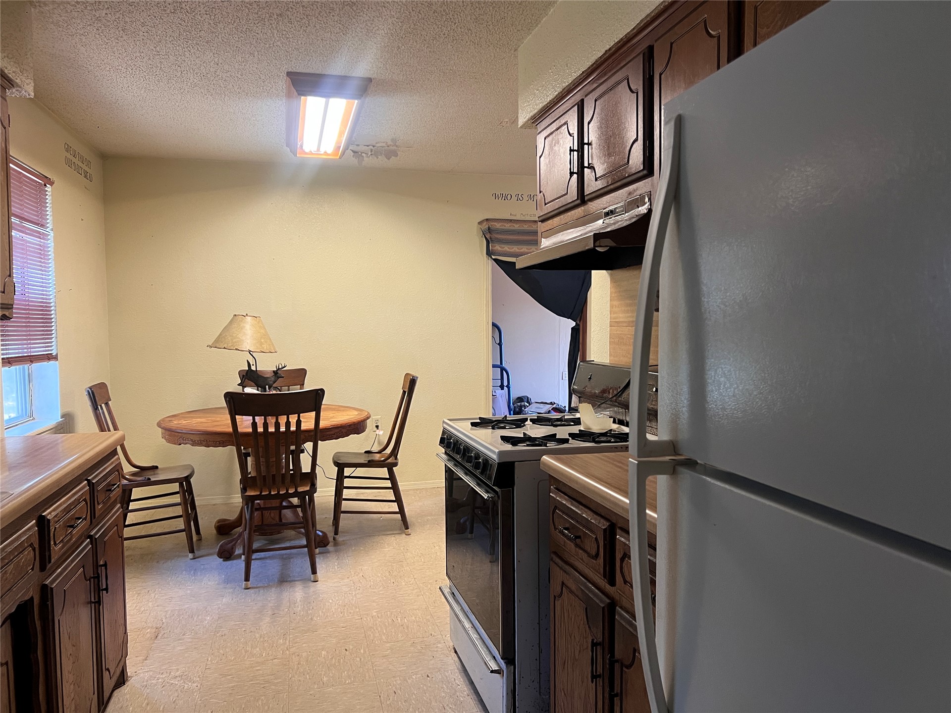 305 Bois D'arc Avenue Property Photo 3