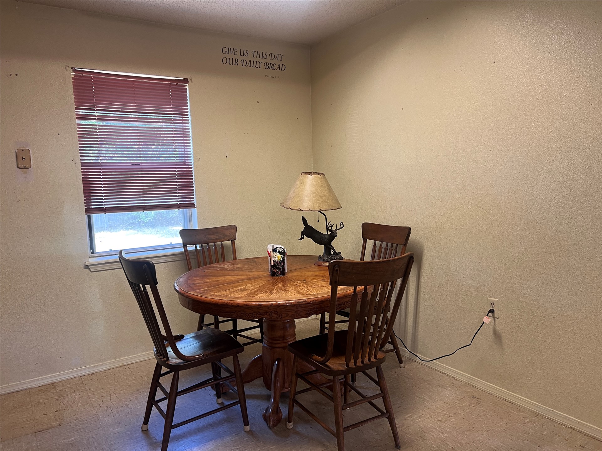 305 Bois D'arc Avenue Property Photo 5