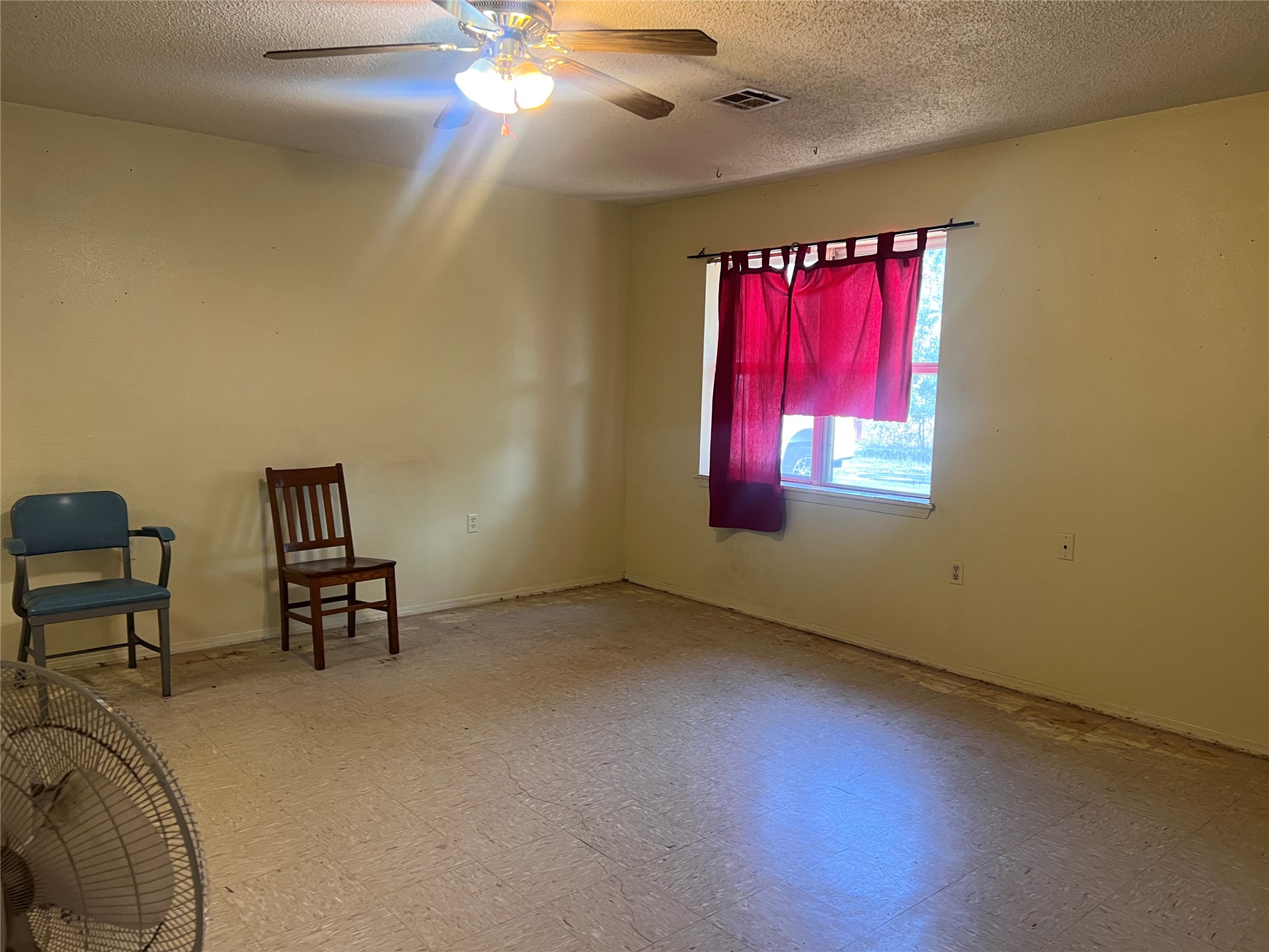 305 Bois D'arc Avenue Property Photo 7