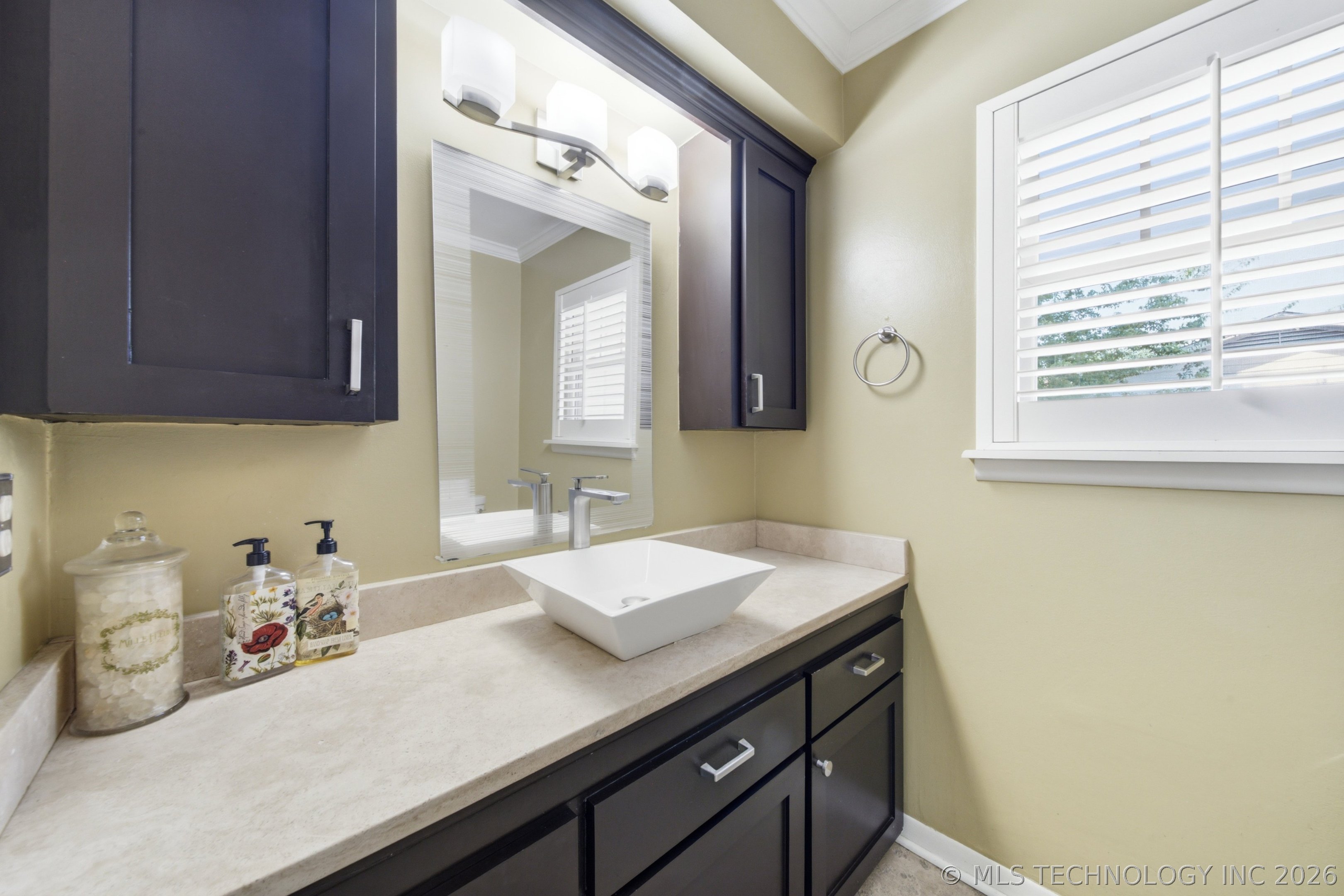 5710 E 44th Street Property Photo 19