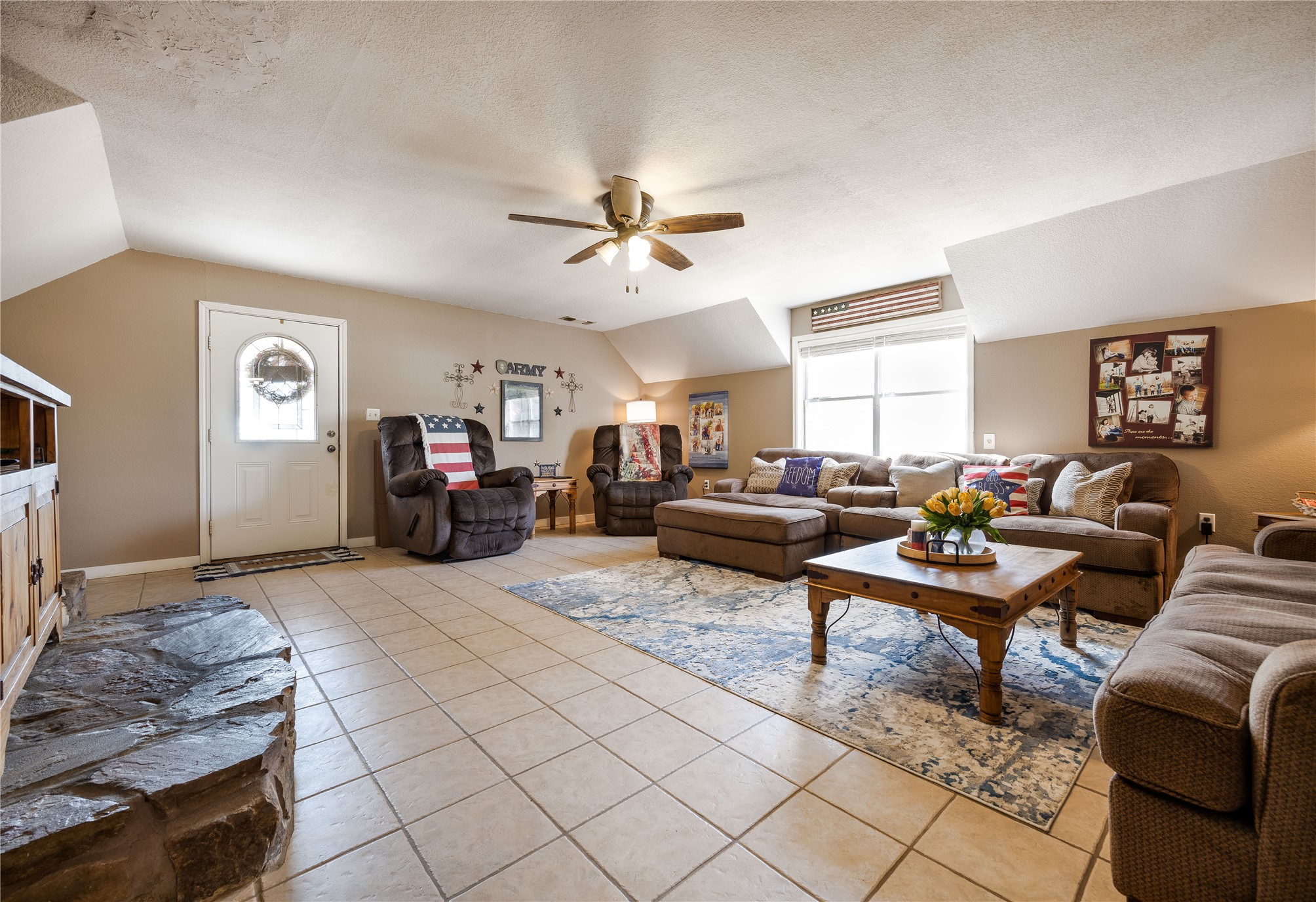 410485 E 1910 Road Property Photo 9