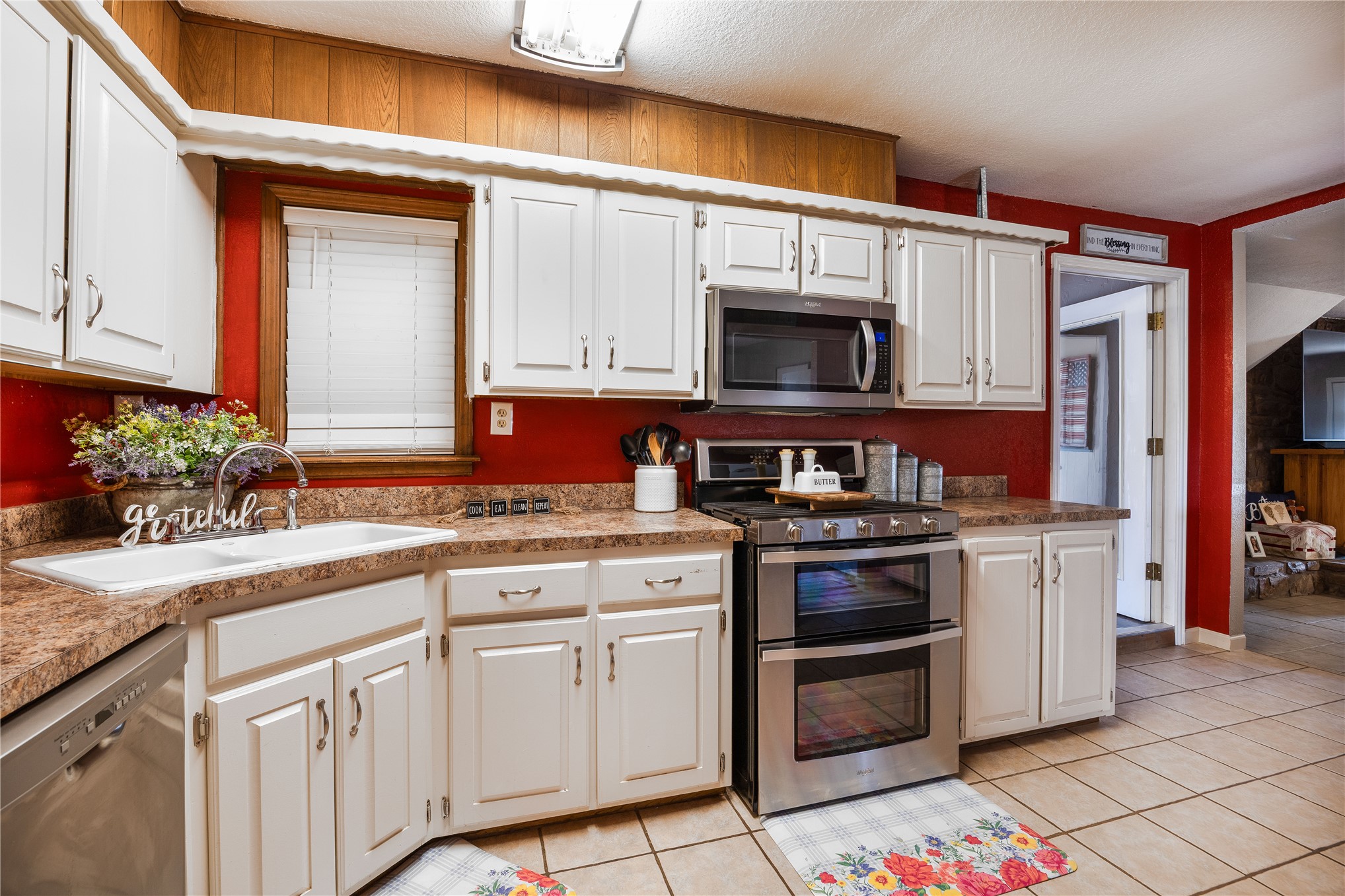 410485 E 1910 Road Property Photo 10