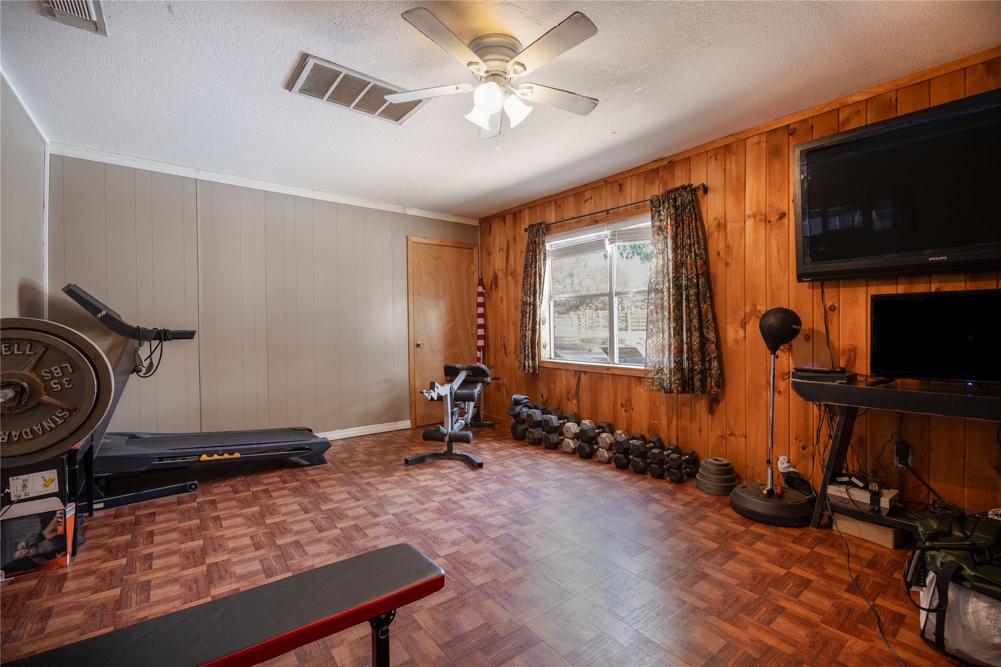 410485 E 1910 Road Property Photo 17