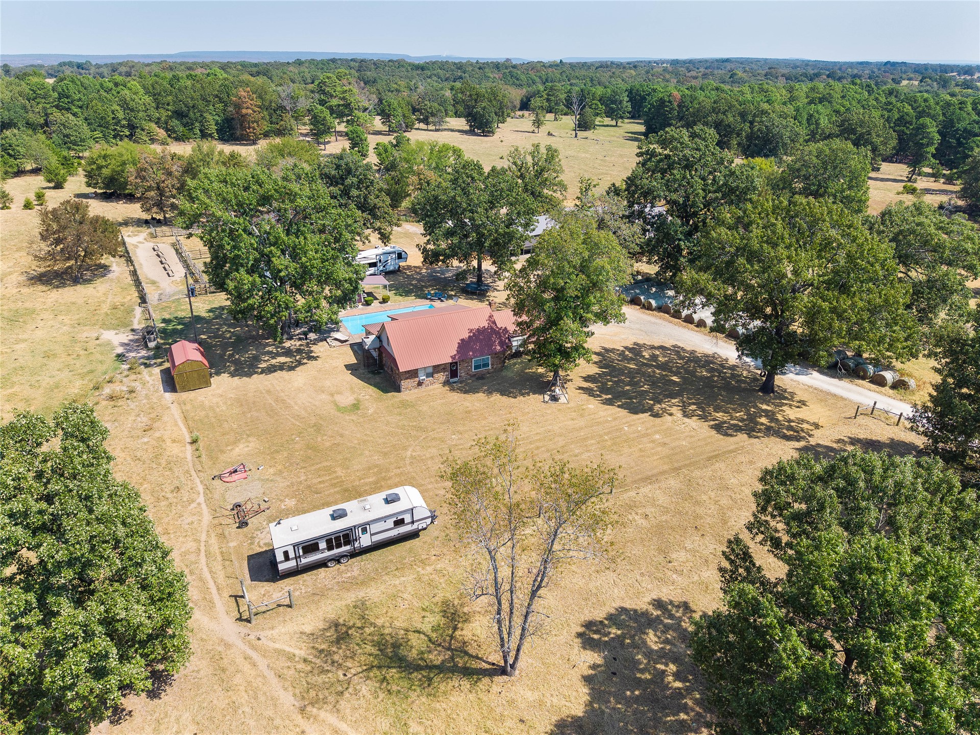 410485 E 1910 Road Property Photo 49